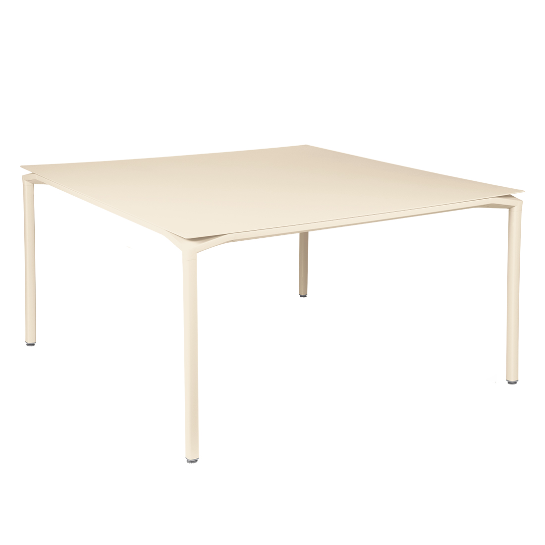 Fermob - Calvi Tisch 140x140 cm Latte-Beige