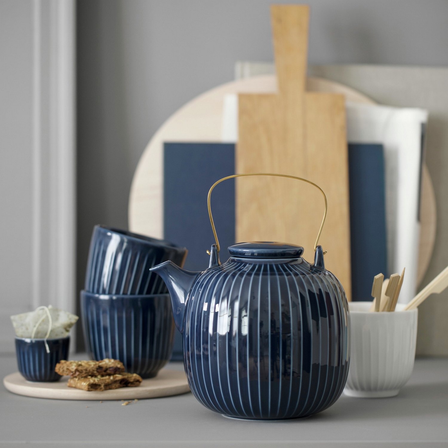 Khler 17207 17212 Hammershoi Teekanne Eierbecher indigo 1 32604