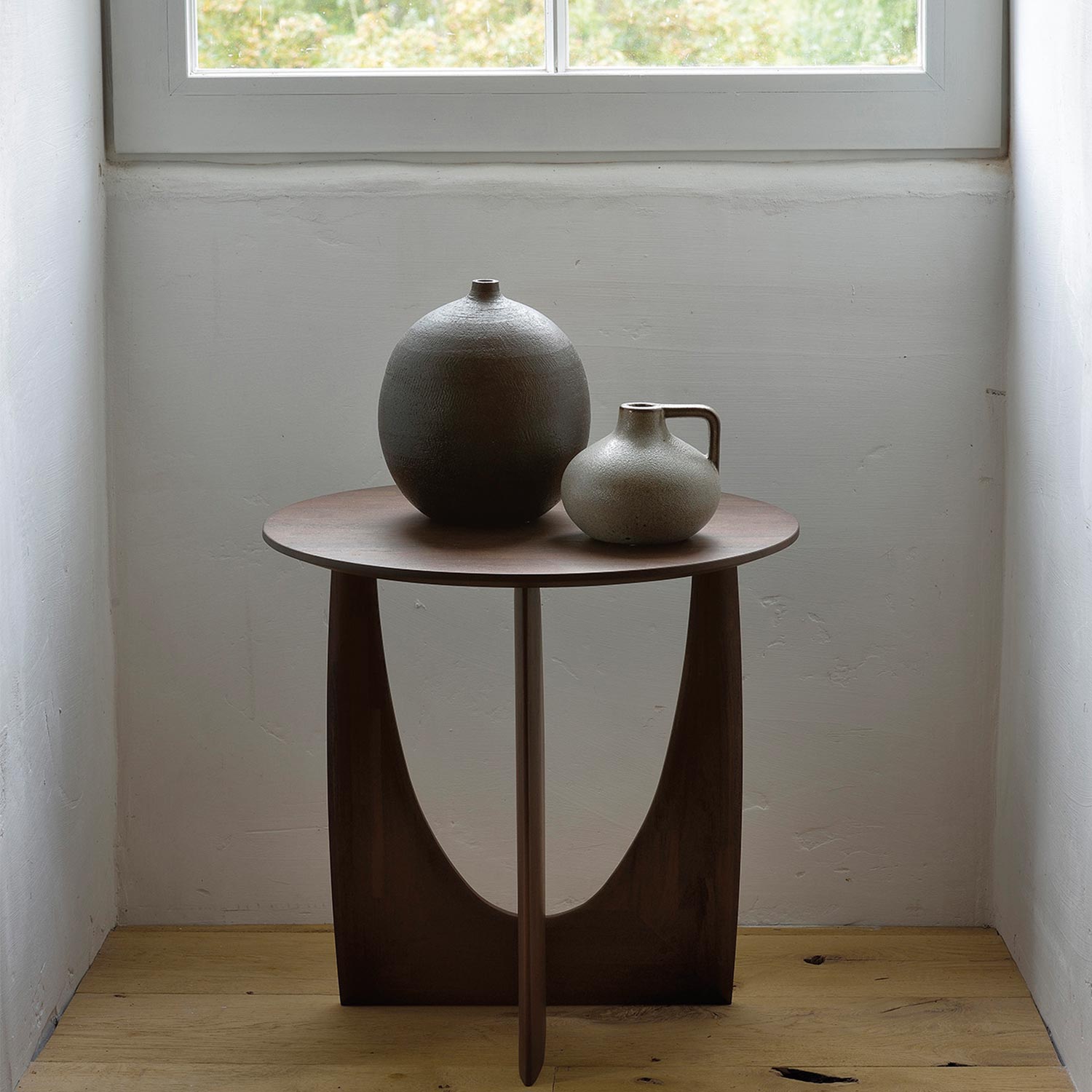 ethnicraft geometric beistelltisch eichenholz schwarz ambiente 83858