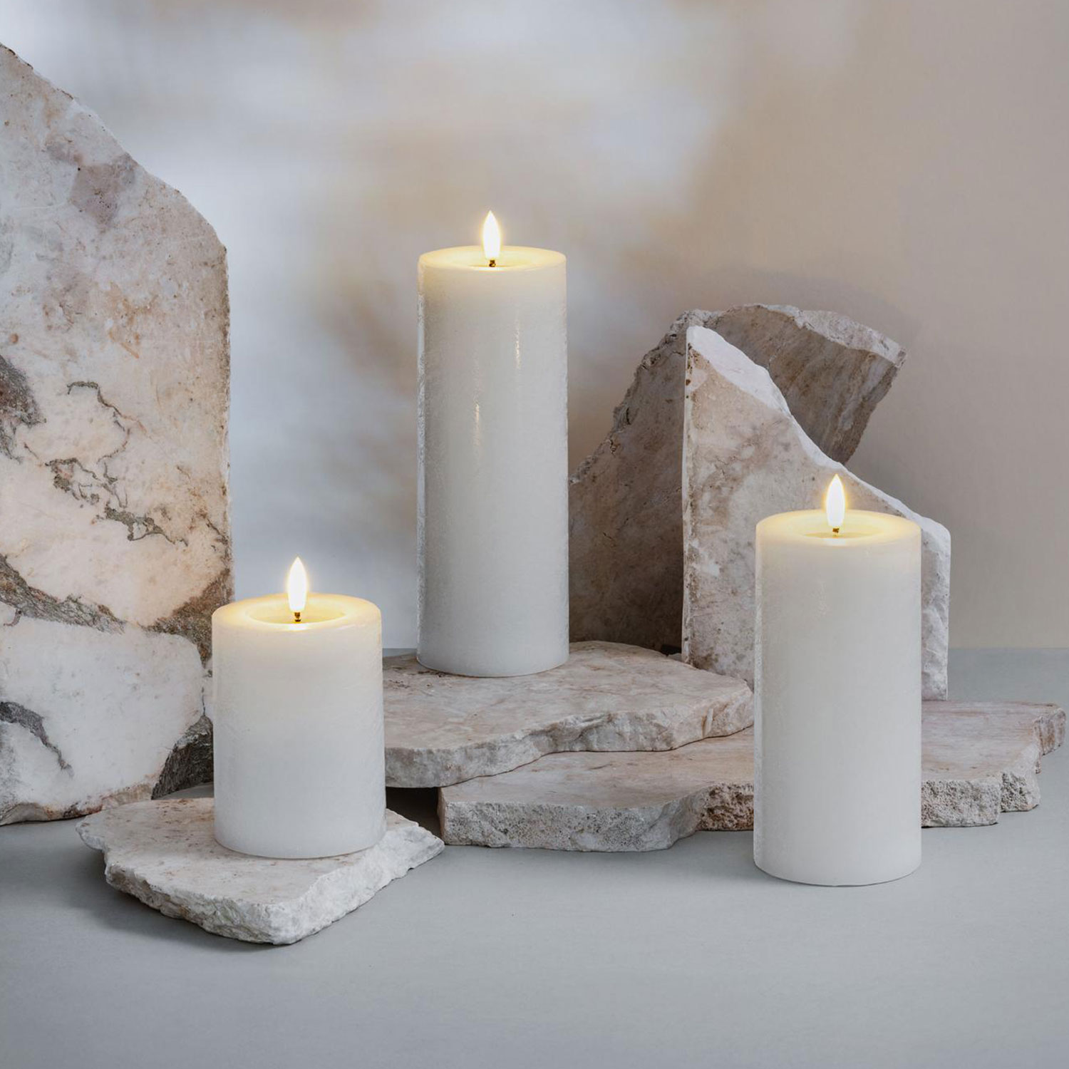 Moods&More - LED-Stumpenkerze Ø74x150mm classic white