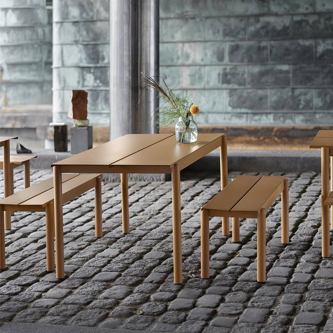 muuto linear steel bench gartenbank burnt orange 65409