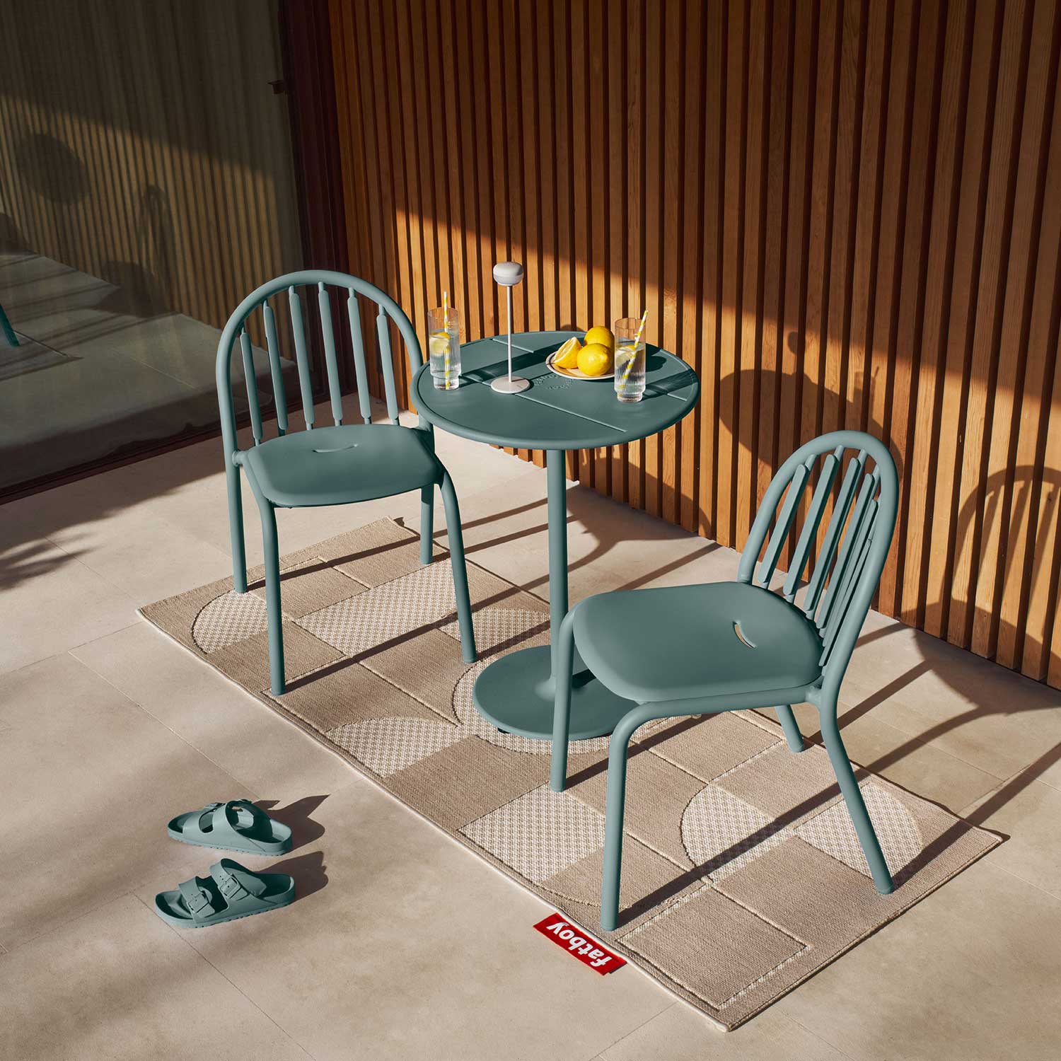 Fatboy - Fred's Outdoor Tisch rund 60 cm blue wave