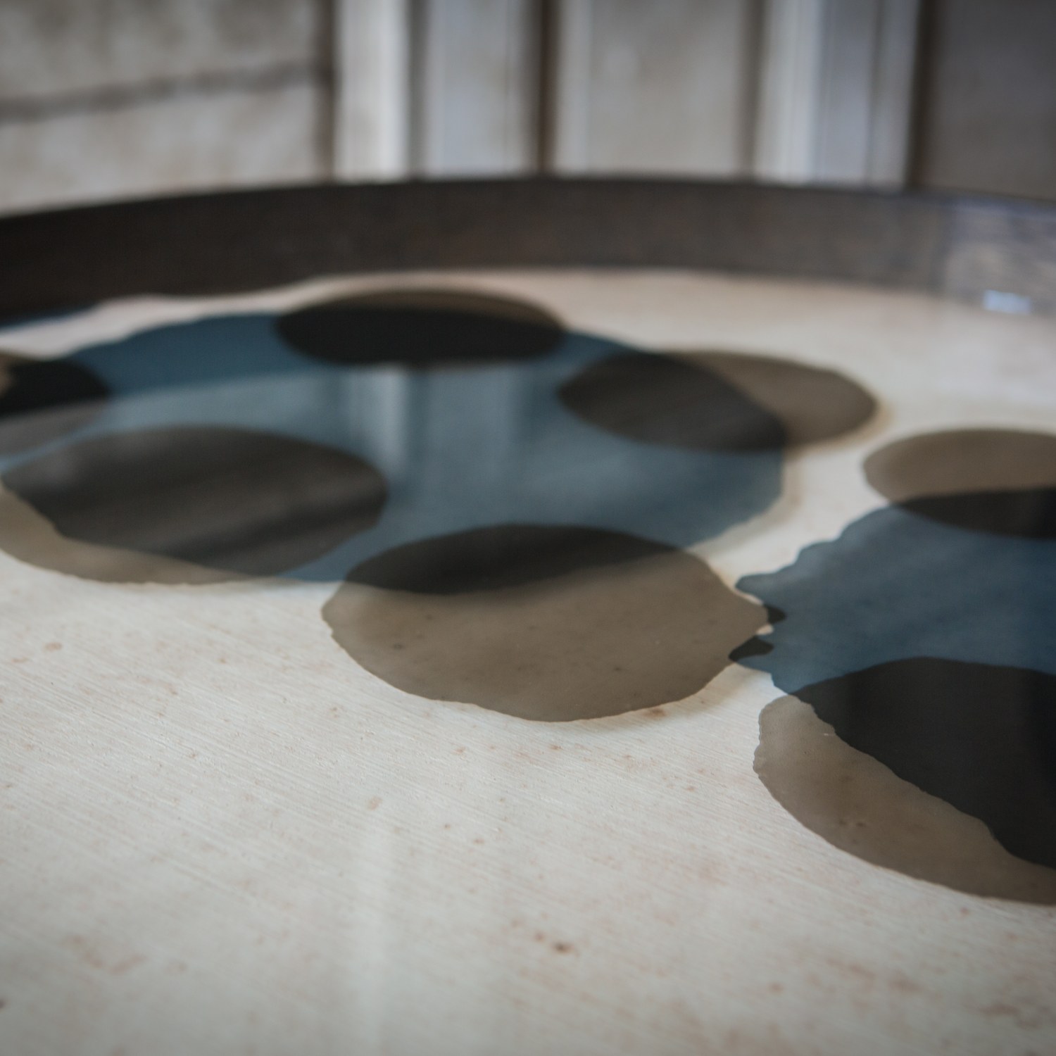 Ethnicraft Notre Monde 20440 Tablett Slate layered dots glass tray