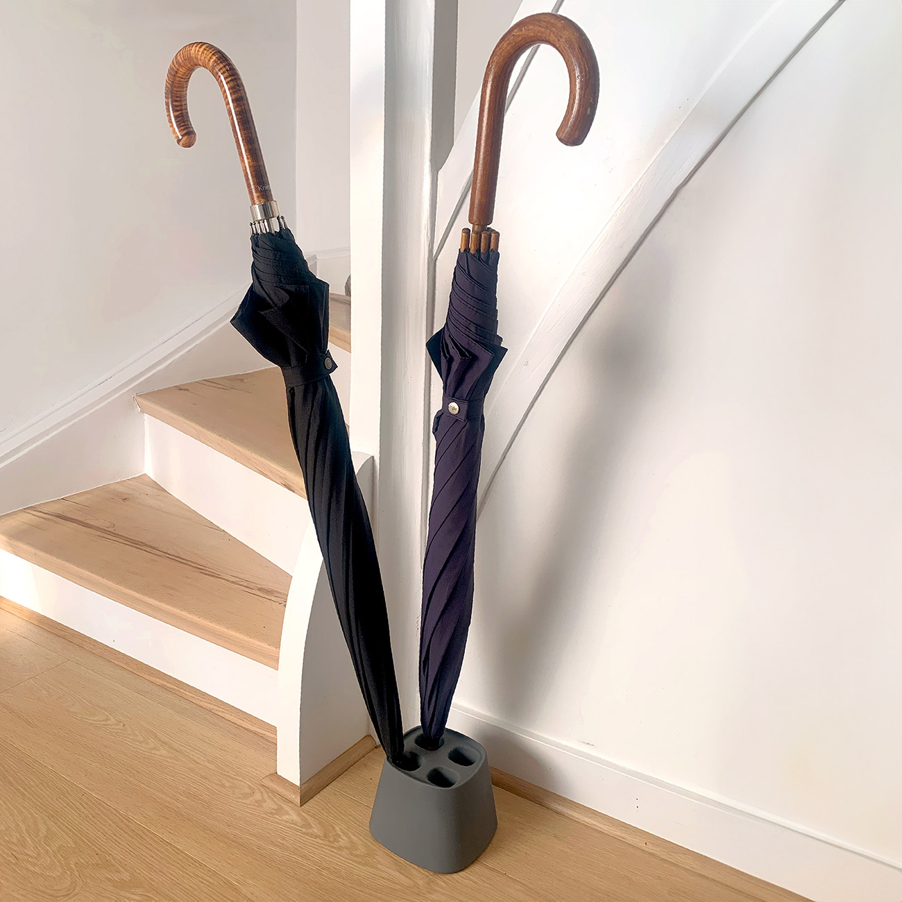 authentics BUCO schirmstaender im flur 106661