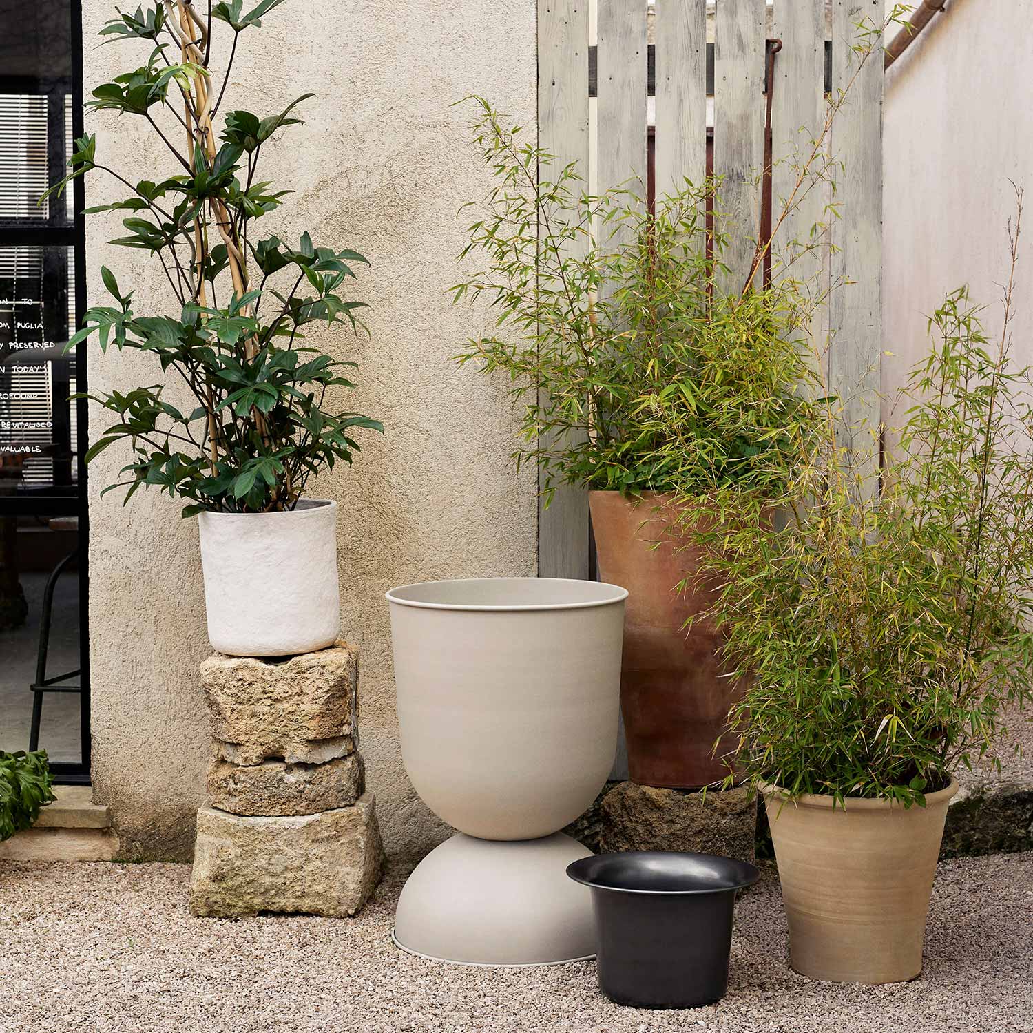 Hourglass Pot ferm Living large garten cashmere 44152