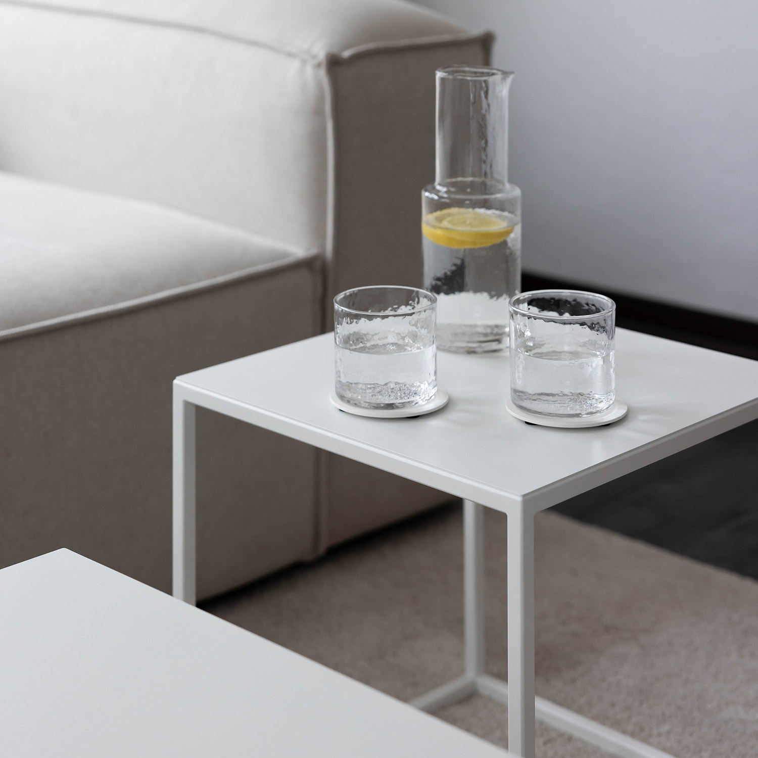 metallbude soli x beistelltisch weiss wohnzimmer close up 96789