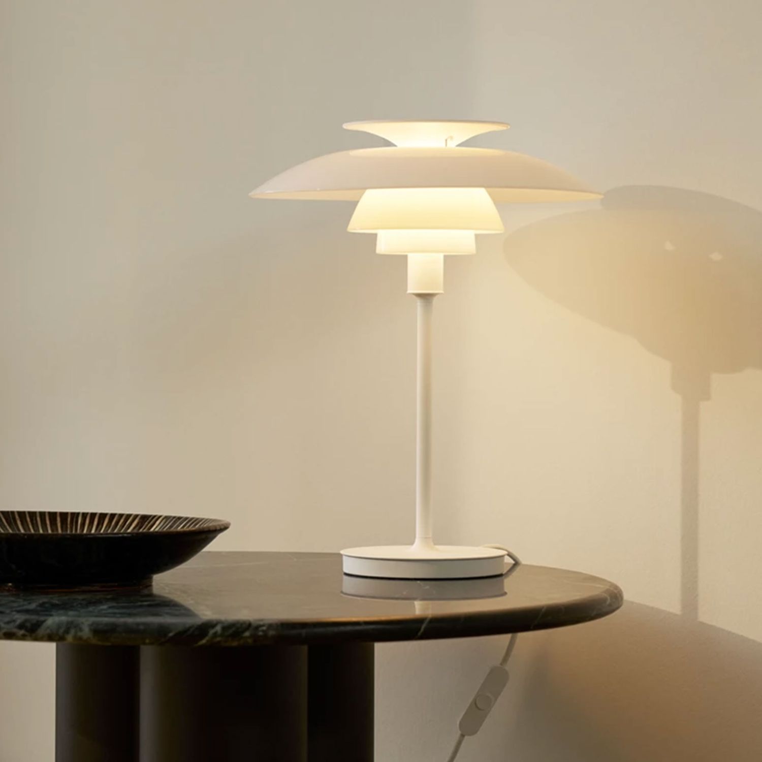 Louis Poulsen - PH 80 Tischleuchte opal weiß/weiß