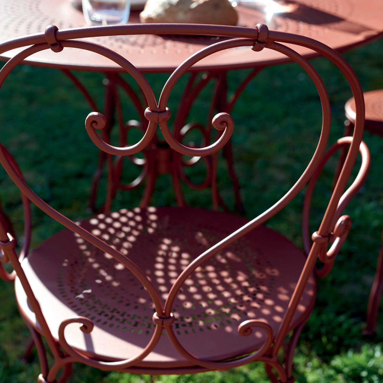 ockerrot fermob 1900 sessel 105438