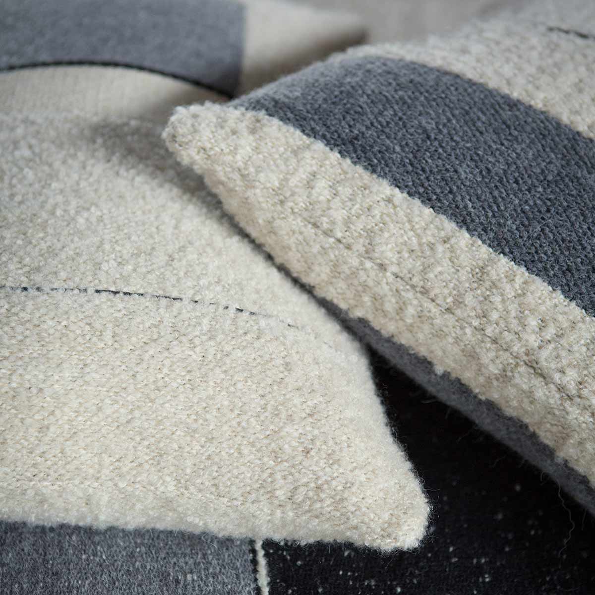 21035 urban kissen ethnicrafft close up 87111