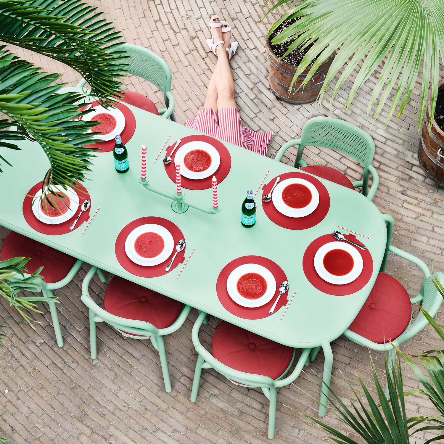 fatboy toni tisch mist green gedeckt 51299