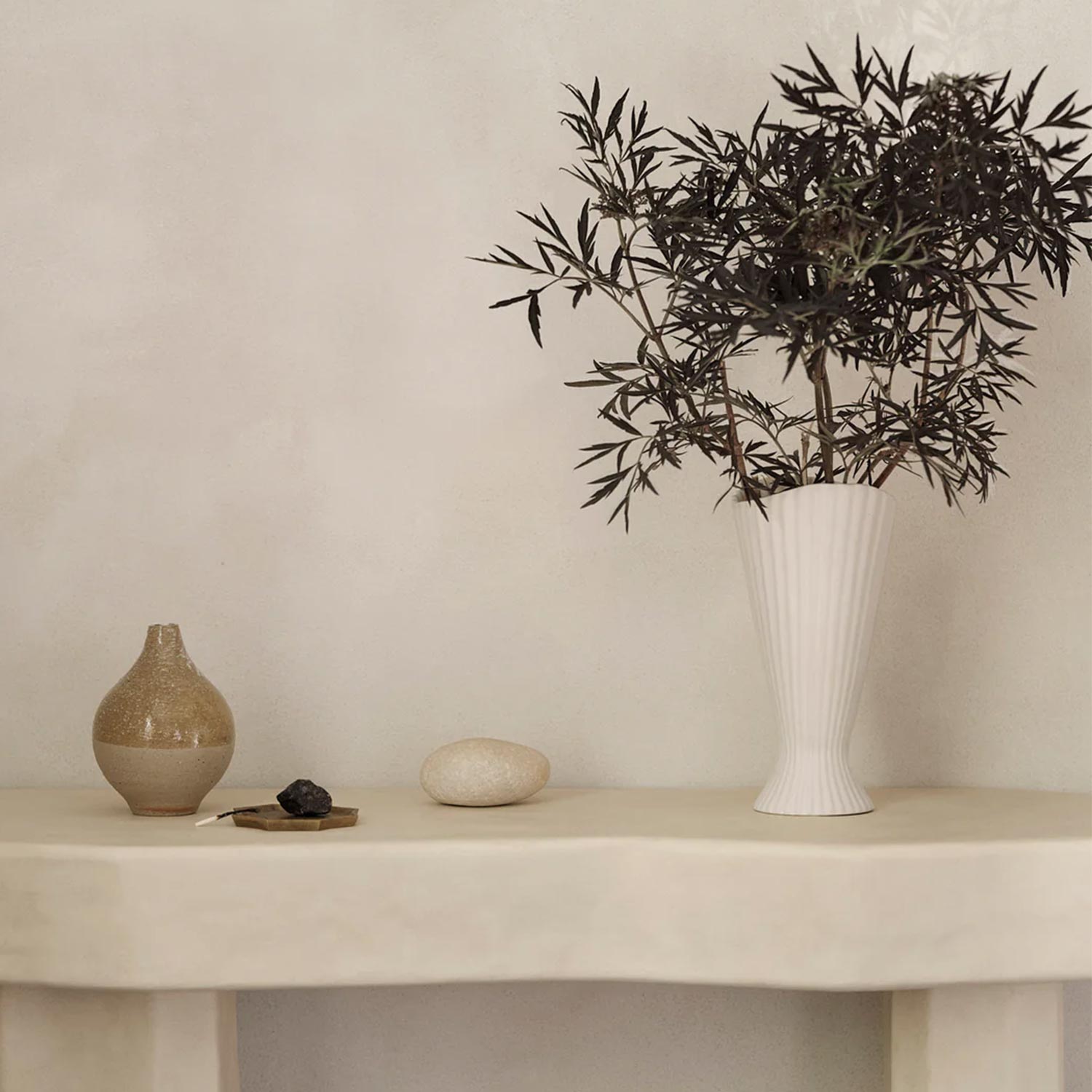 ferm LIVING Fountain Vase small weiss Ambiente 104444