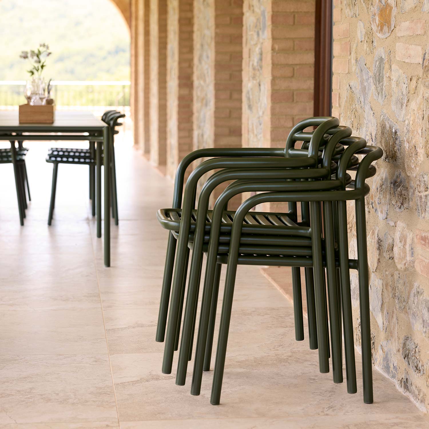 Cane-line - Bliss Tisch 80x80 m. 2 Armlehnstühlen dark green