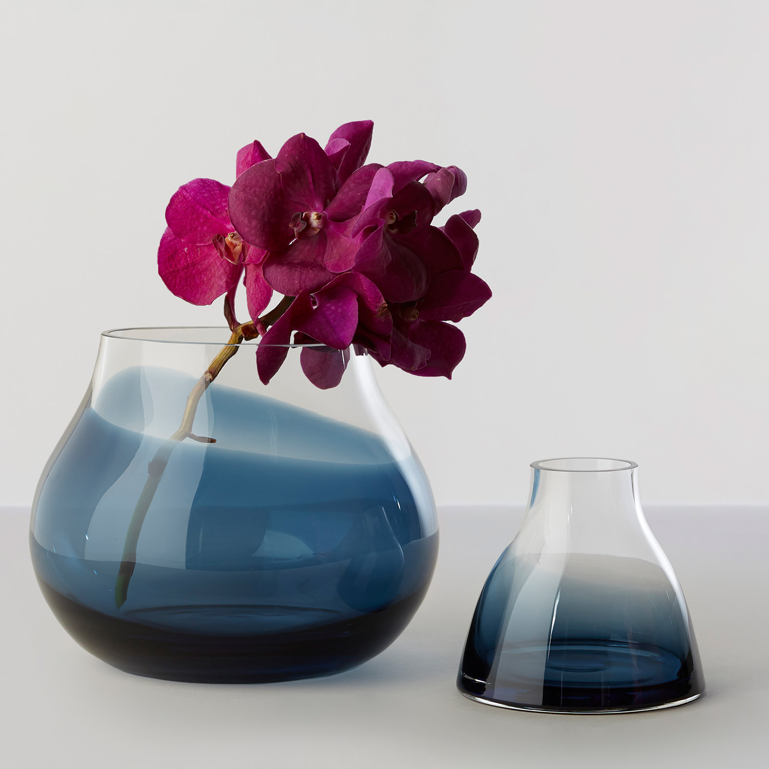 Ro Collection - Flower No. 23 Vase smoked grey