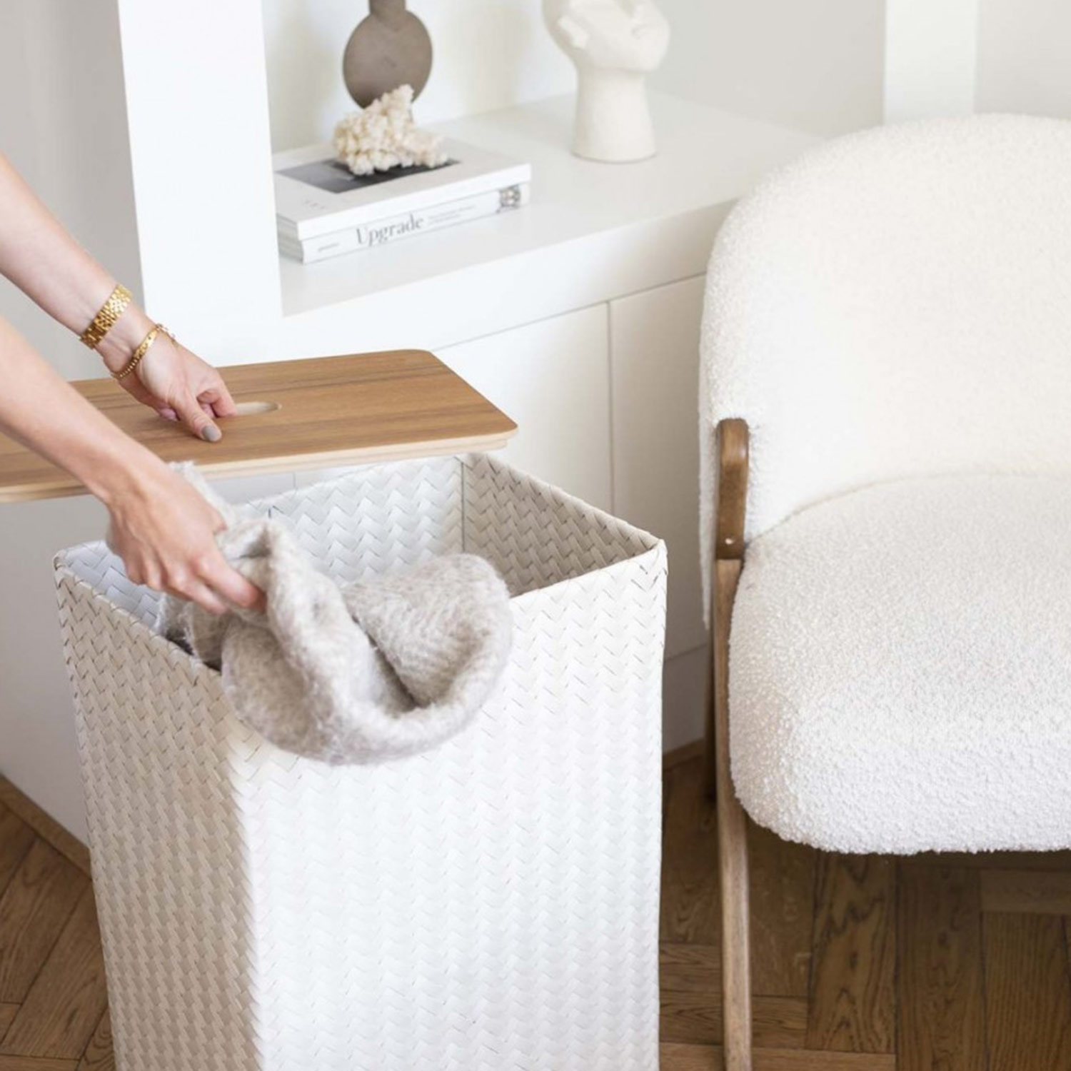 handed by grand superb champagne waesche 93590