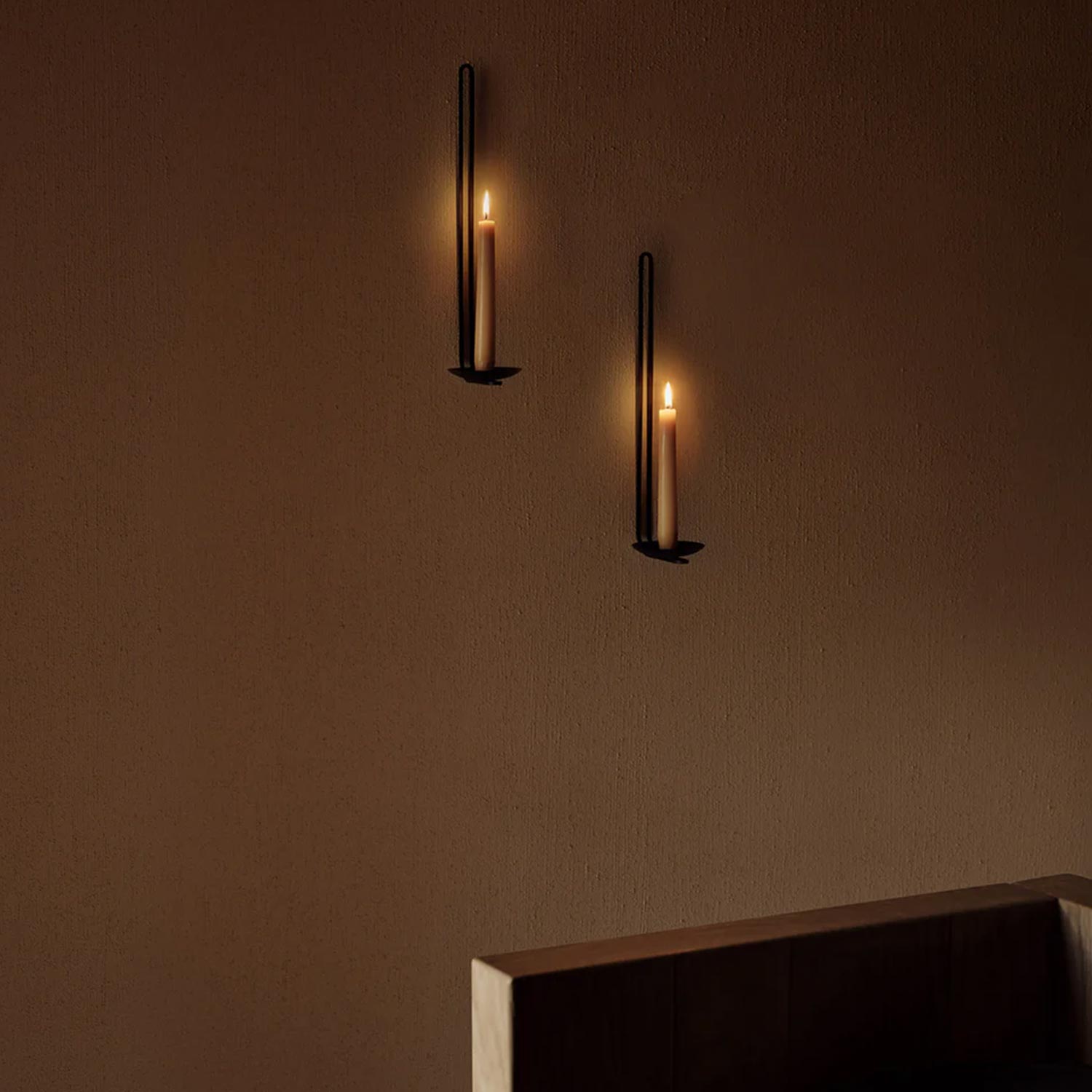 Audo - Clip Kerzenhalter Wand H 34 cm, schwarz