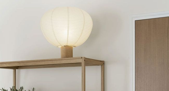 blomus Lampe KAMI Leuchte aus Reispapier auf Regal
