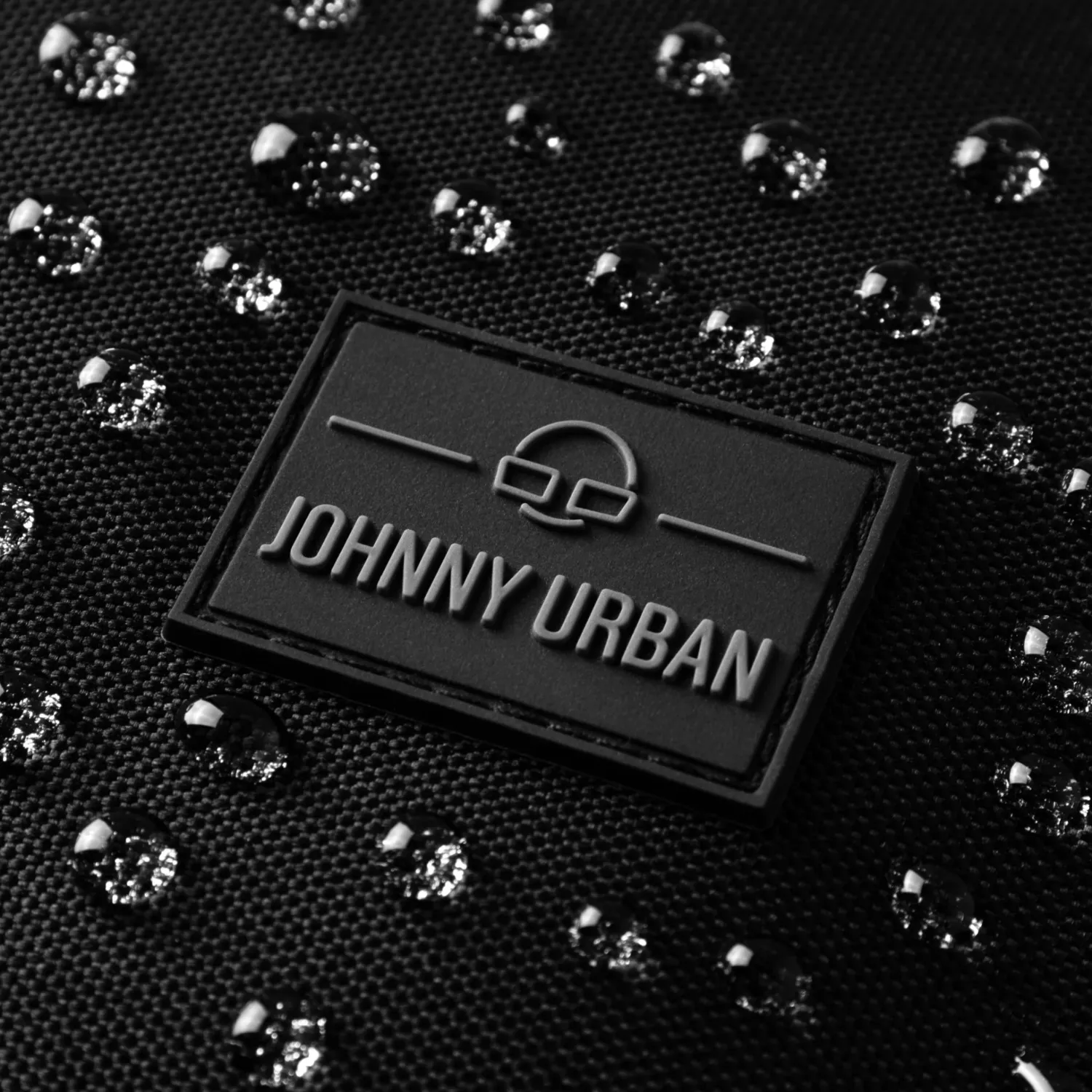 Johnny Urban - Ally Medium Half Moon Bag black