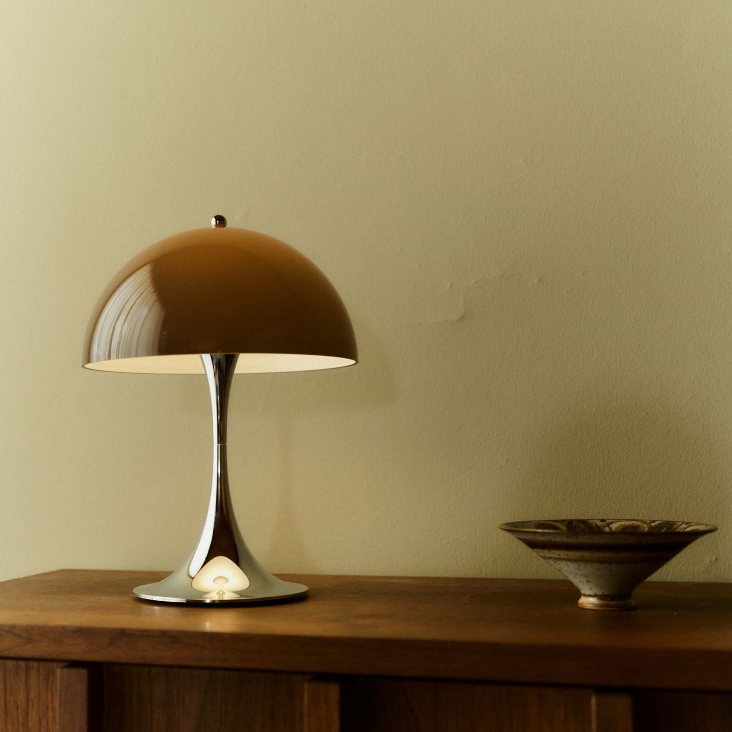 Louis Poulsen - Panthella 250 Tischleuchte opal weiß