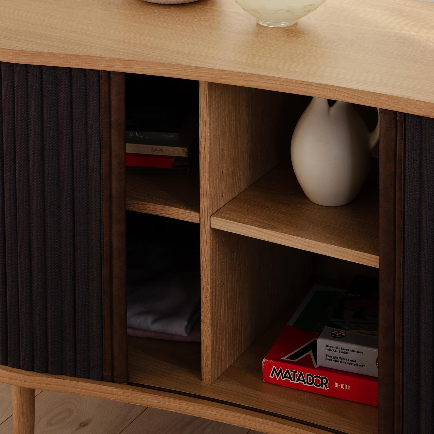 sideboard audacious shadow umage detail 100902