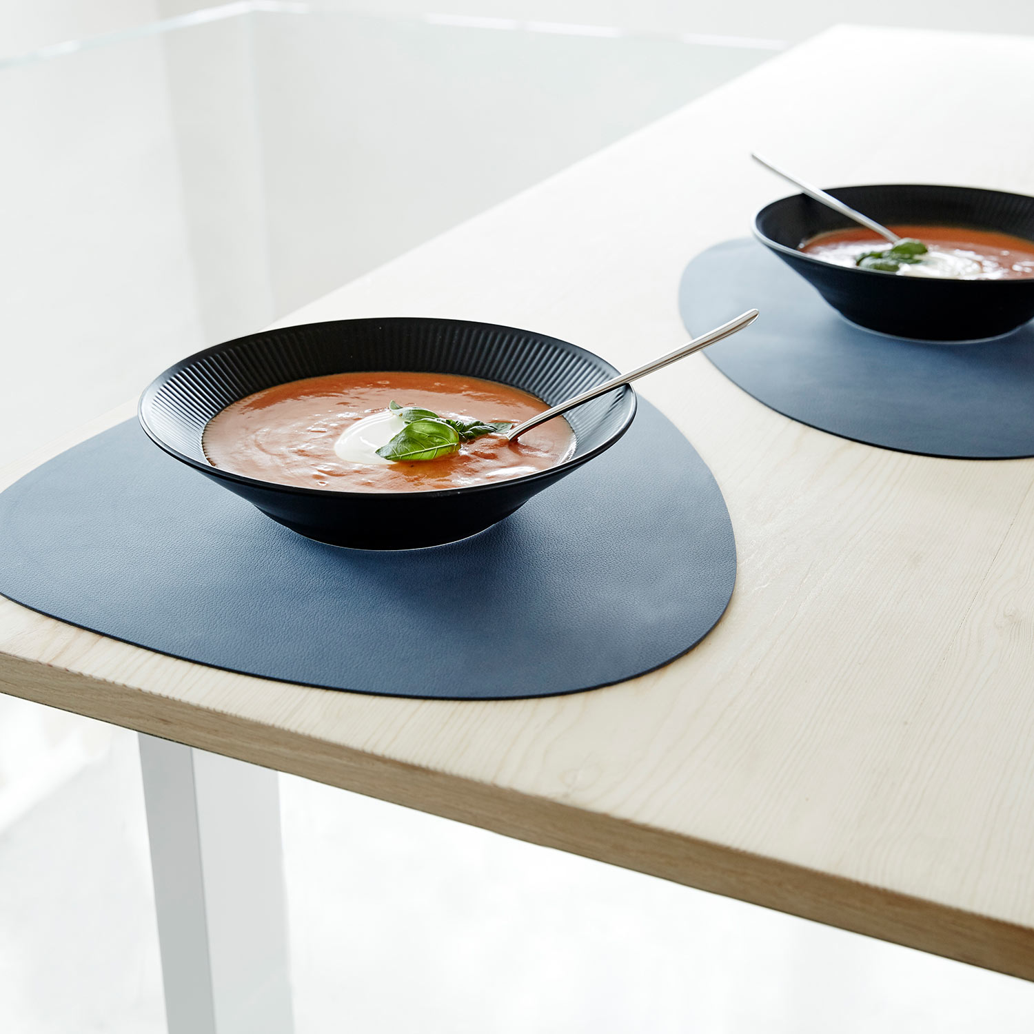 lind dna table mat curve L nupo dark blue suppe 61250