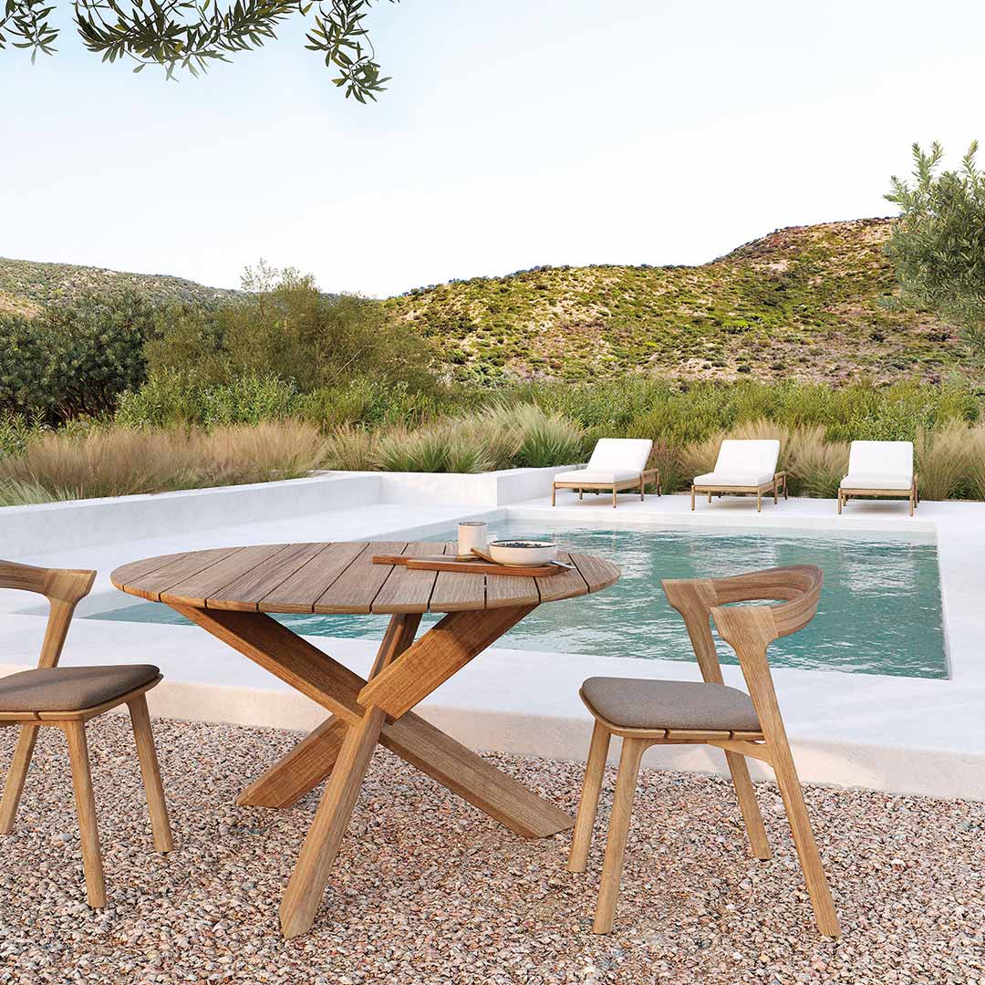 ethnicraft bok stuhl fuer draussen runder tisch ambiente pool 84299