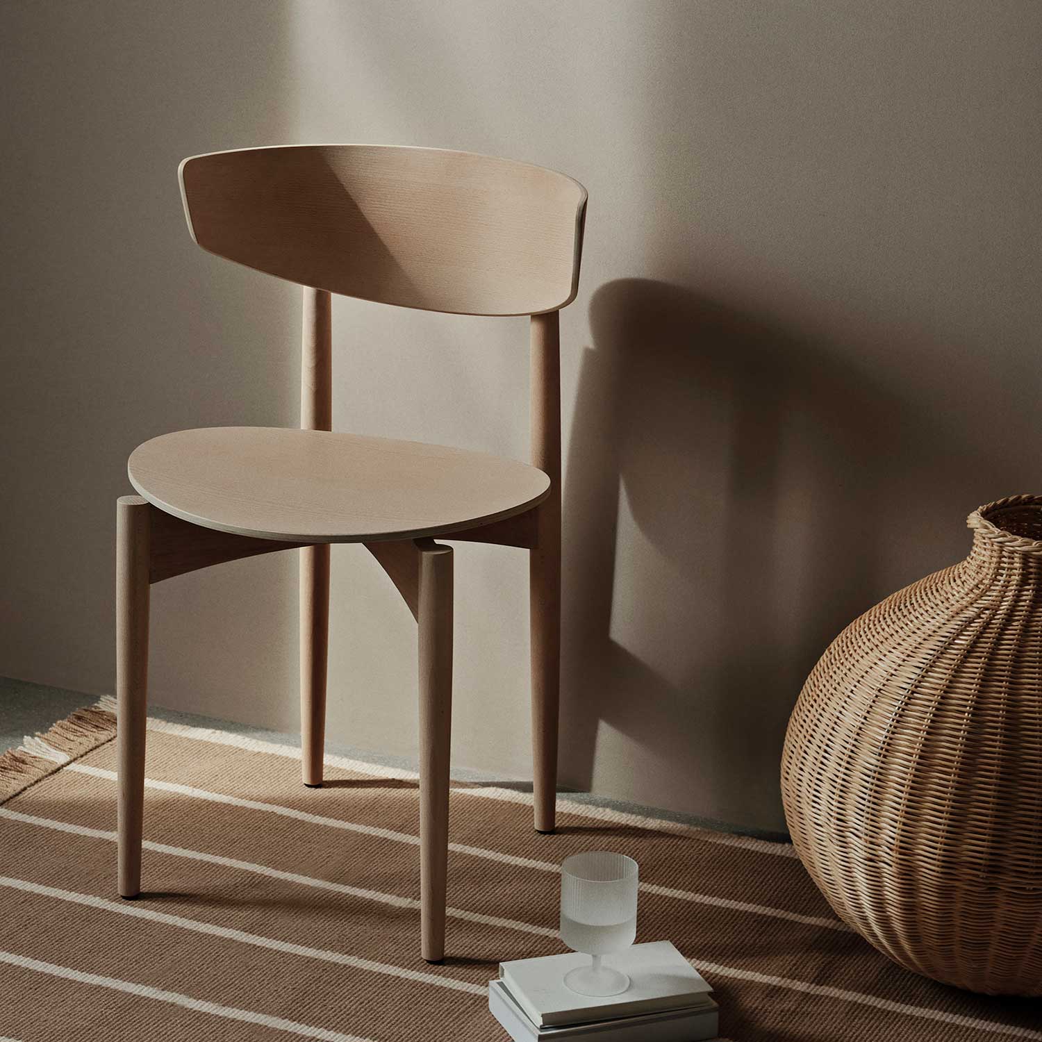 fermLIVING Hermann Esszimmerstuhl 101380