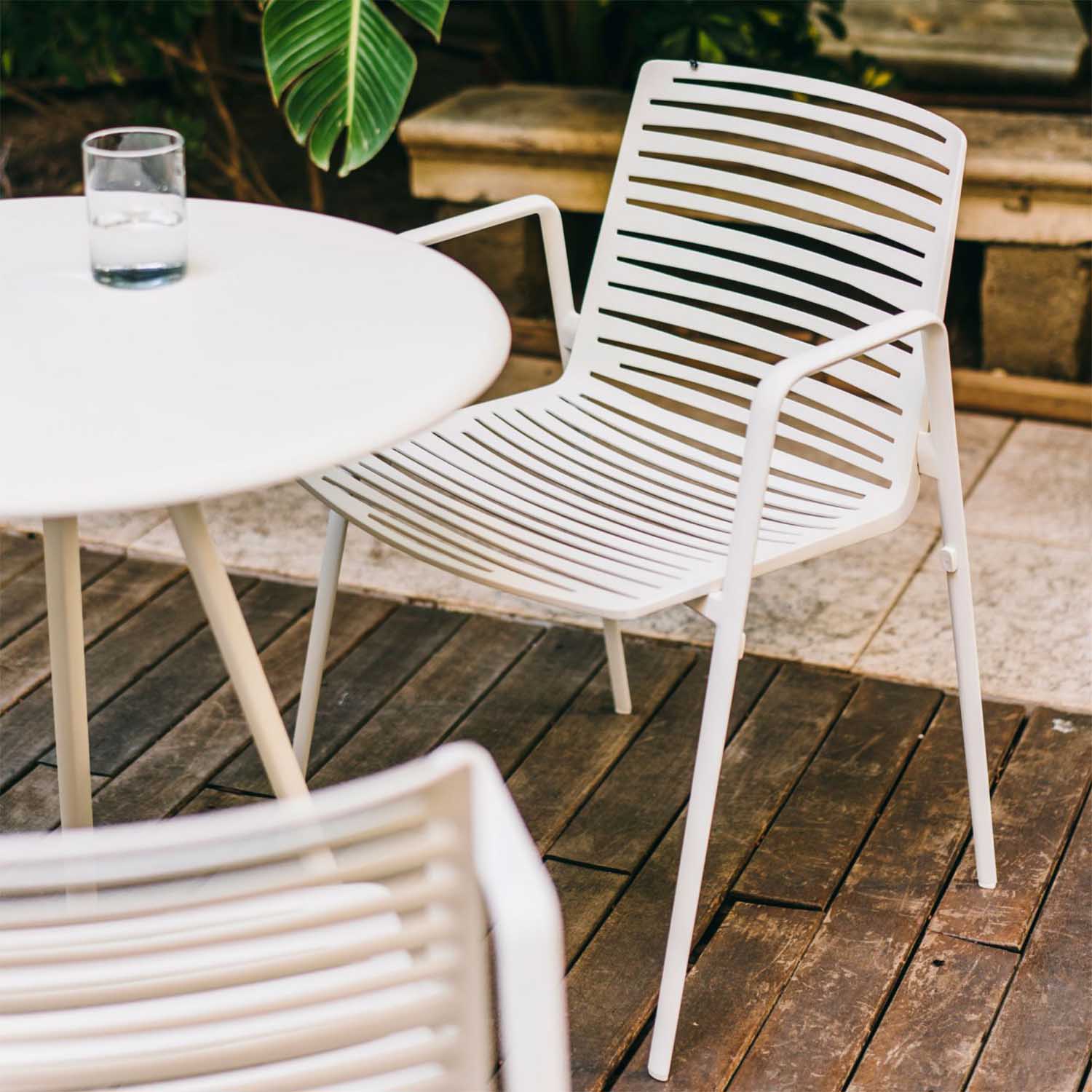 fast zebra armlehnenstuhl outdoor