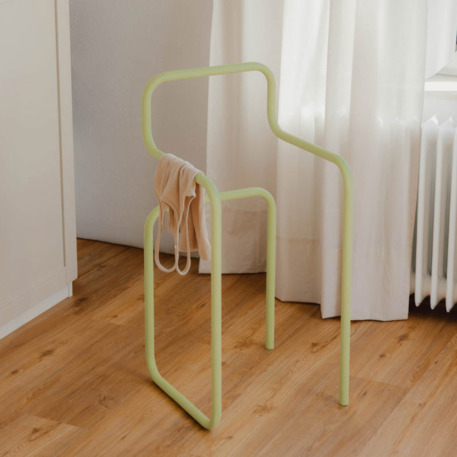 Metallbude - James Herrendiener schwarz