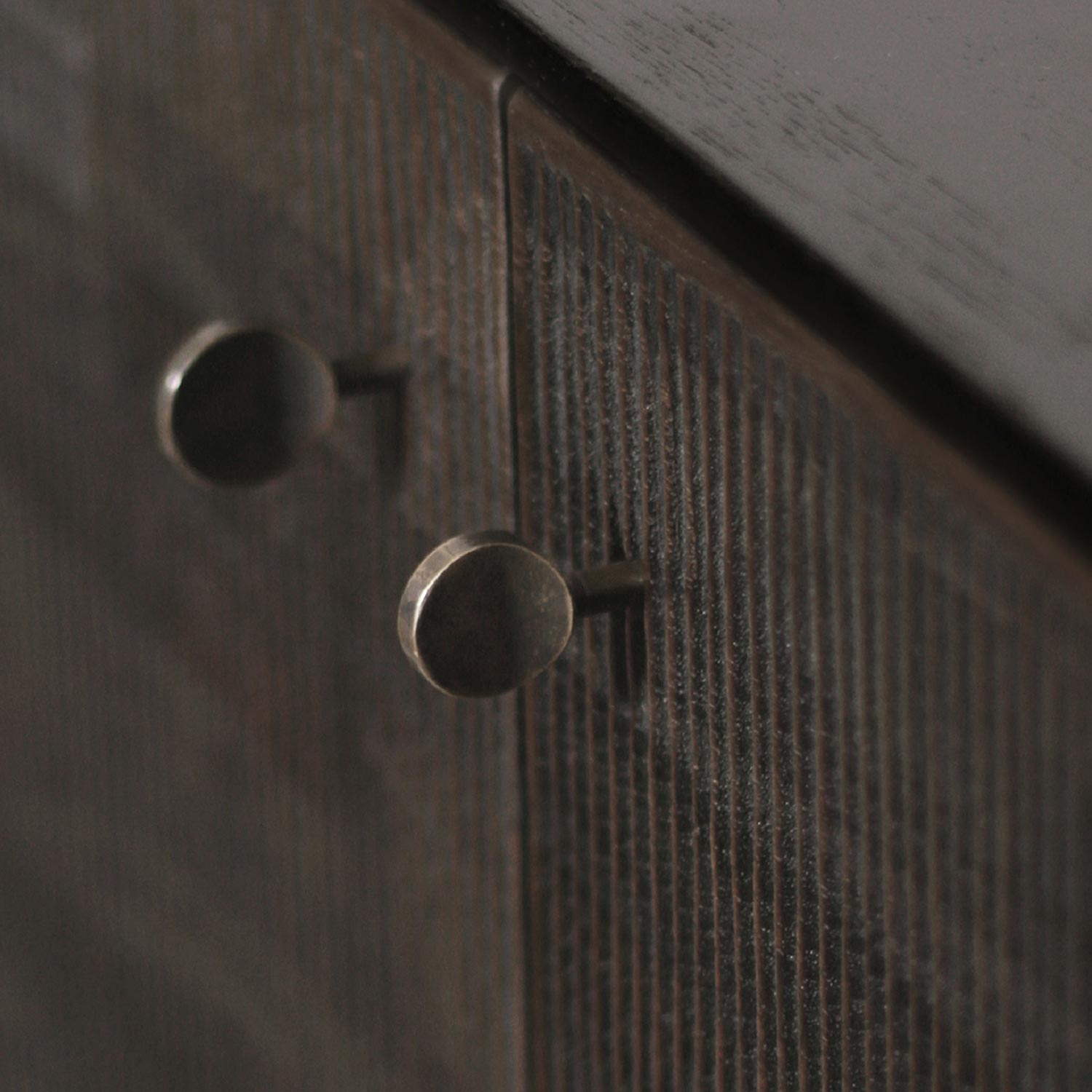 detail groove anrichte ethnicraft 91884