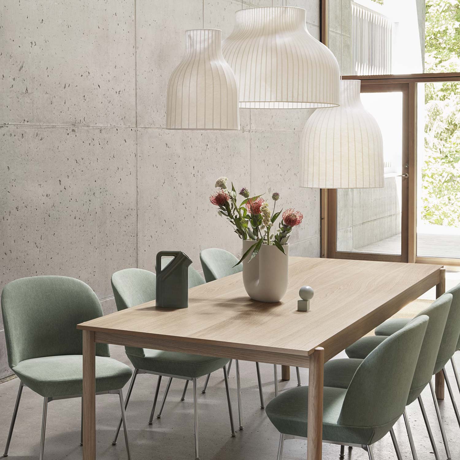 muuto tub jug dark green tisch 49247