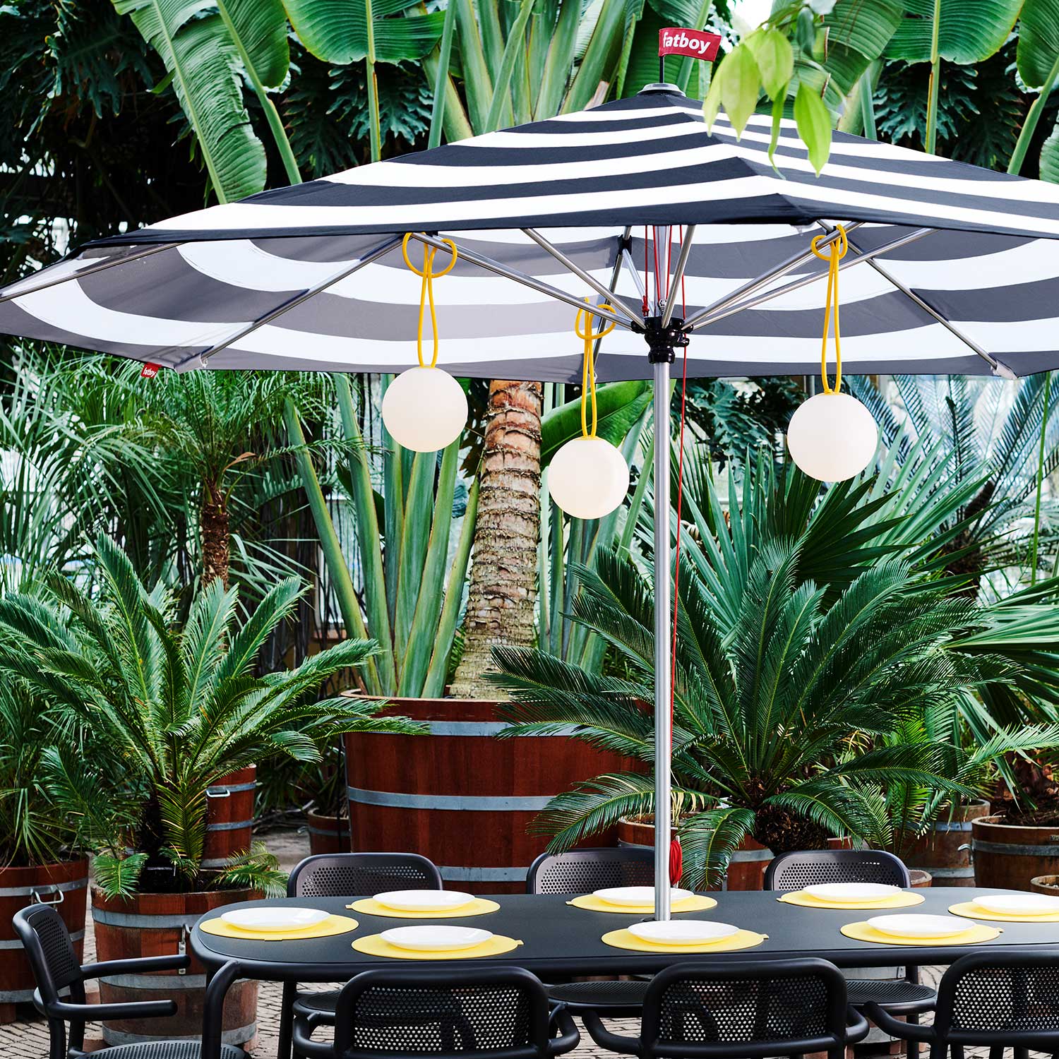 sonnenschirm stripesol schwarzmit bollek fatboy 58998
