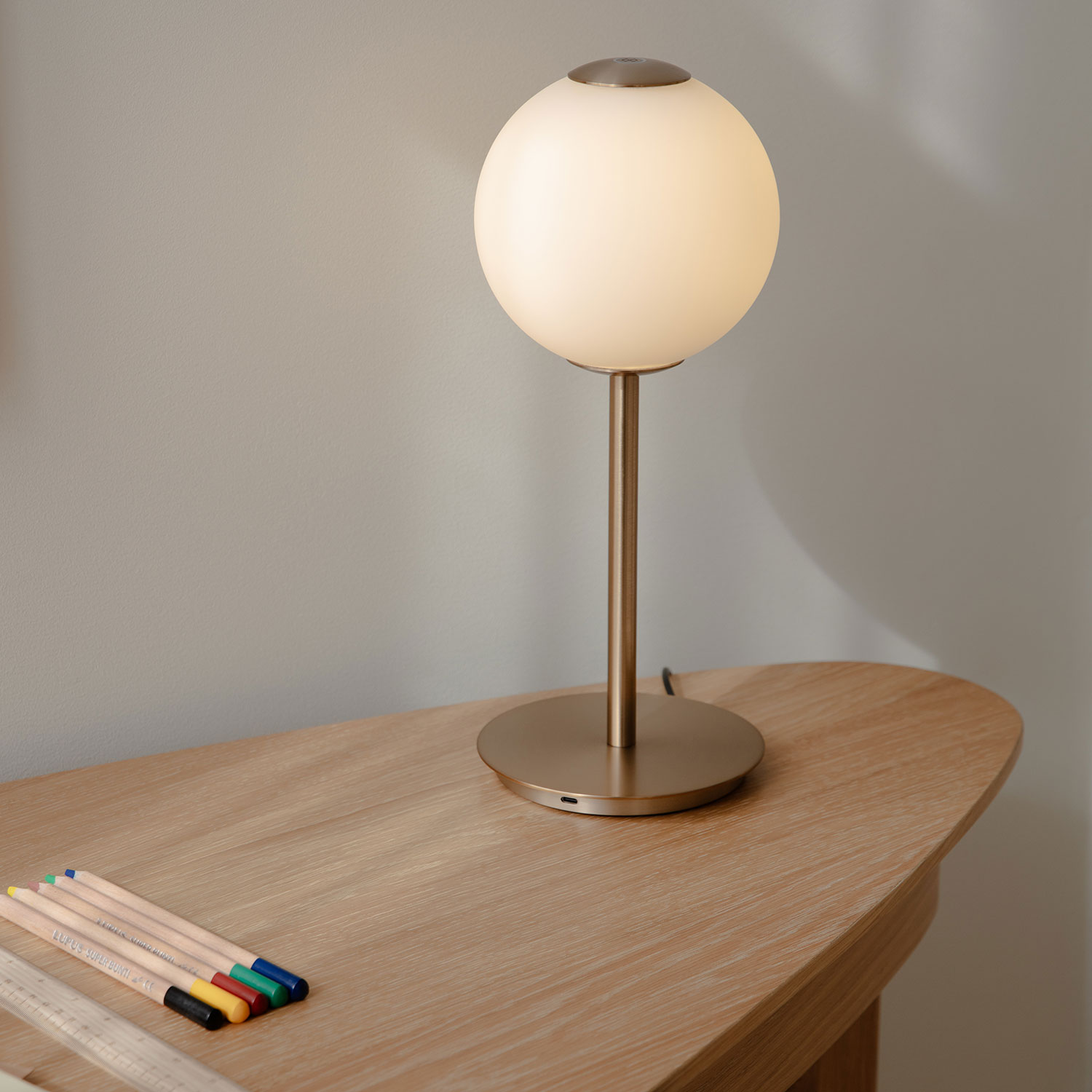 UMAGE - Audrey Tischleuchte stahl