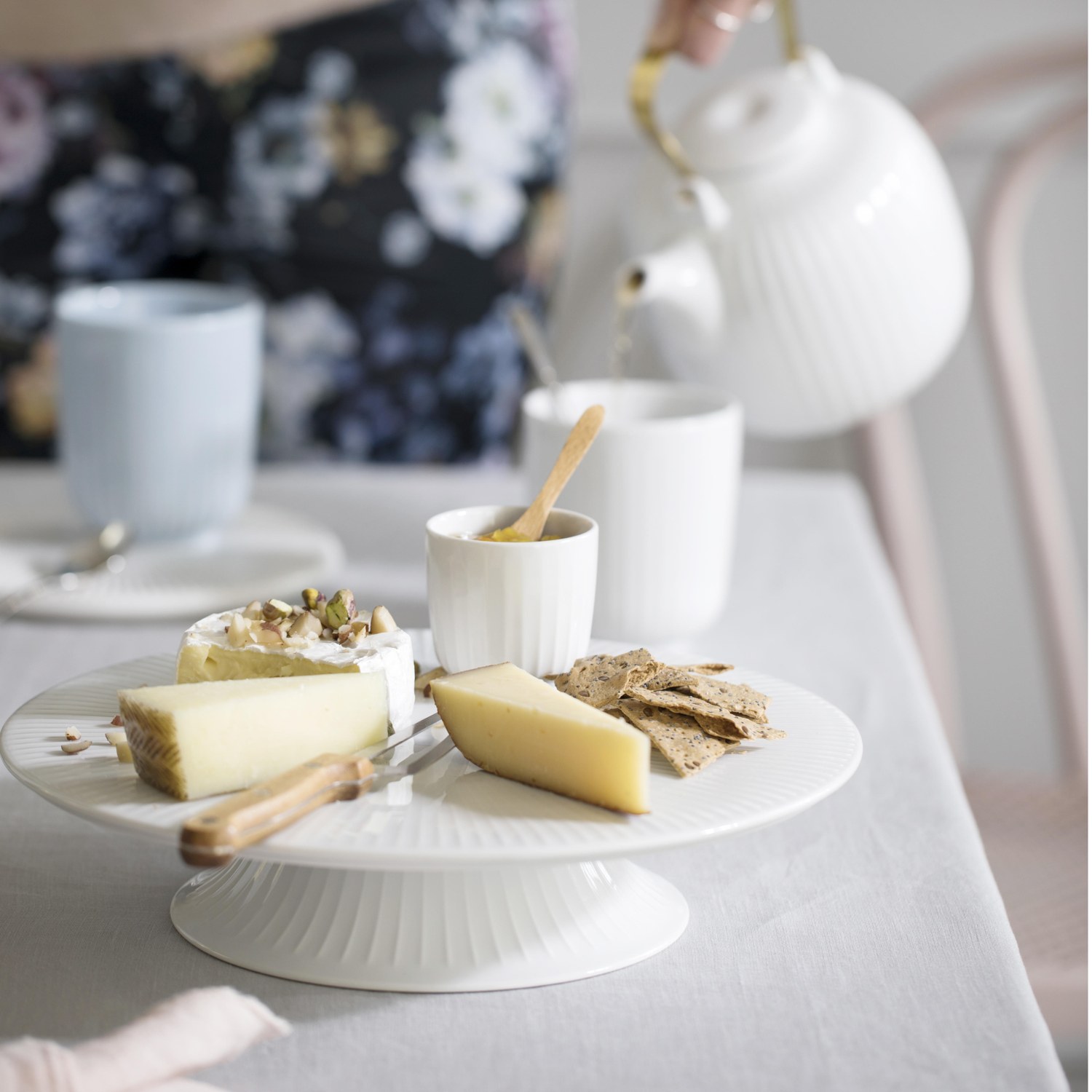 Khler 18001 Hammershoi Platte auf Fu weiss 2