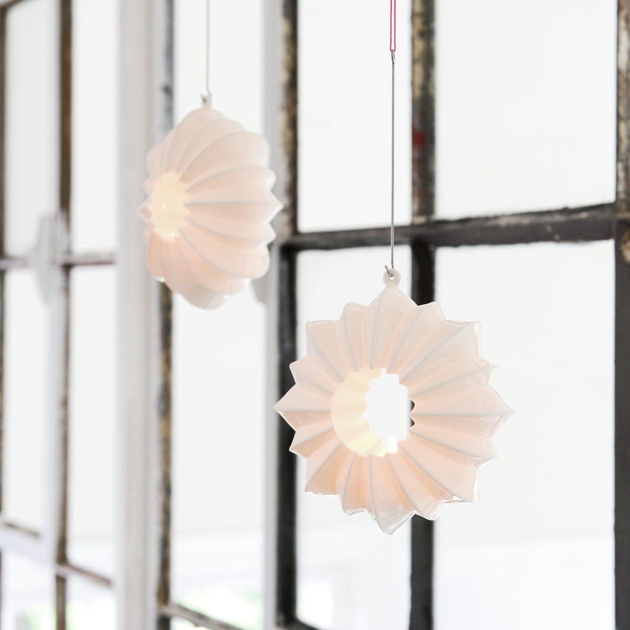 Kaehler 12461 Stella haengender Teelichtleuchter 2 32504