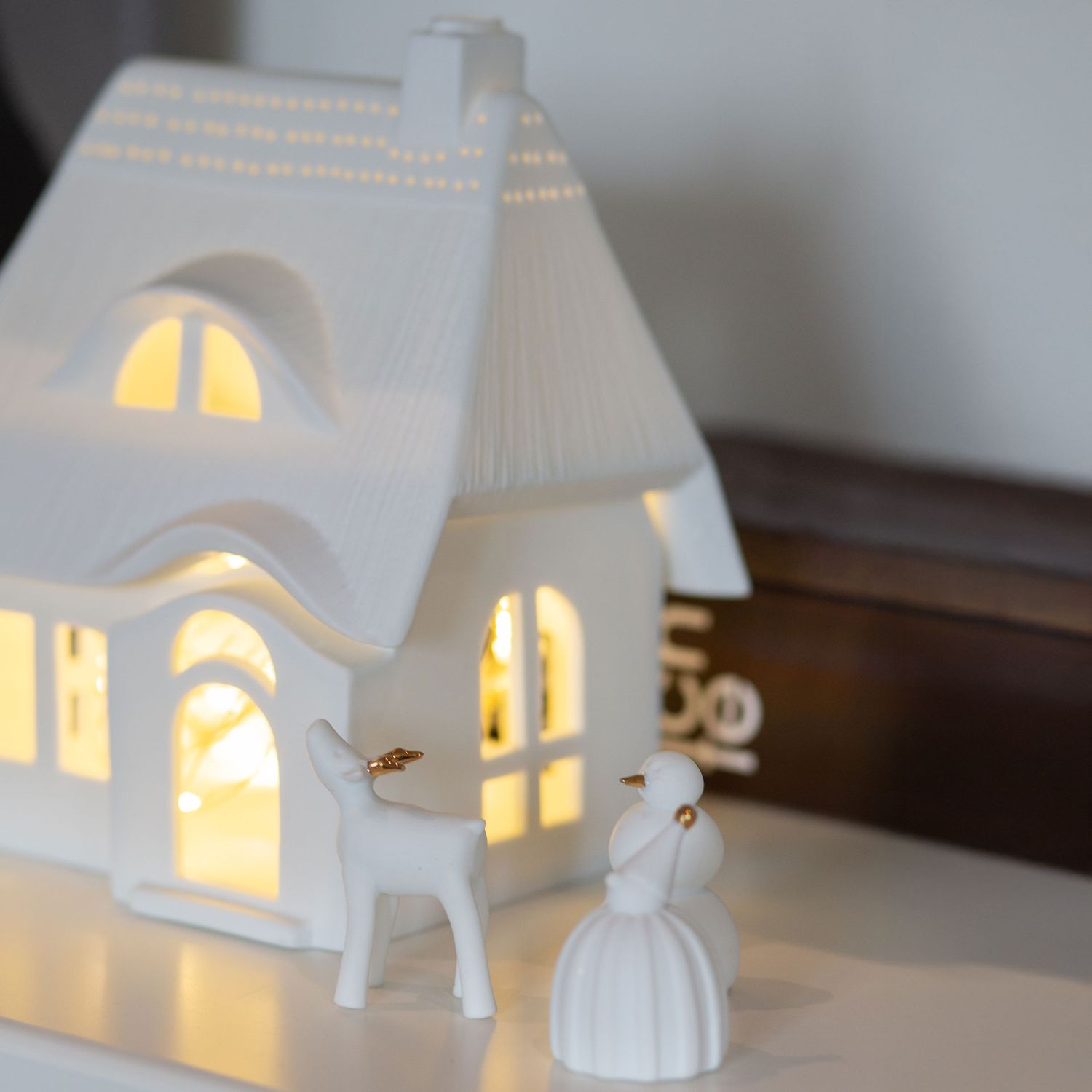 Räder Design - Reetdach Lichthaus Reetdachturm