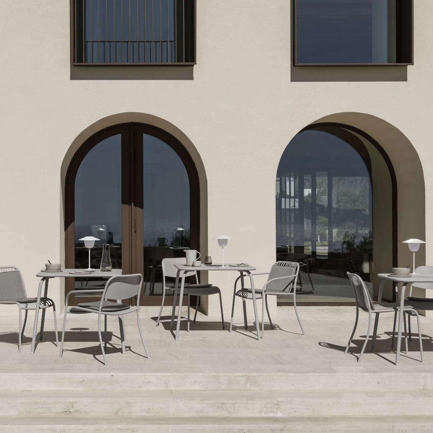 blomus yua stuhl silk grey tische 100208