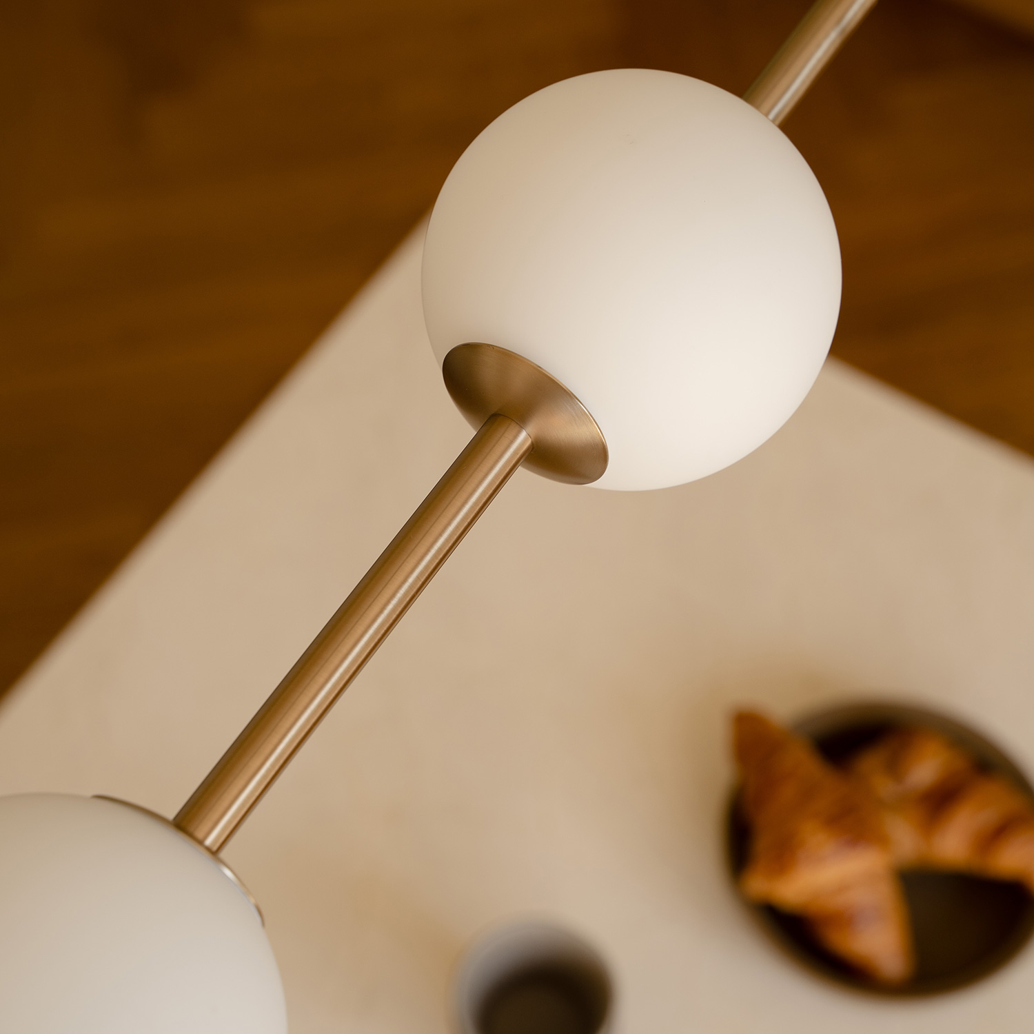 UMAGE - Audrey Linear Pendelleuchte messing