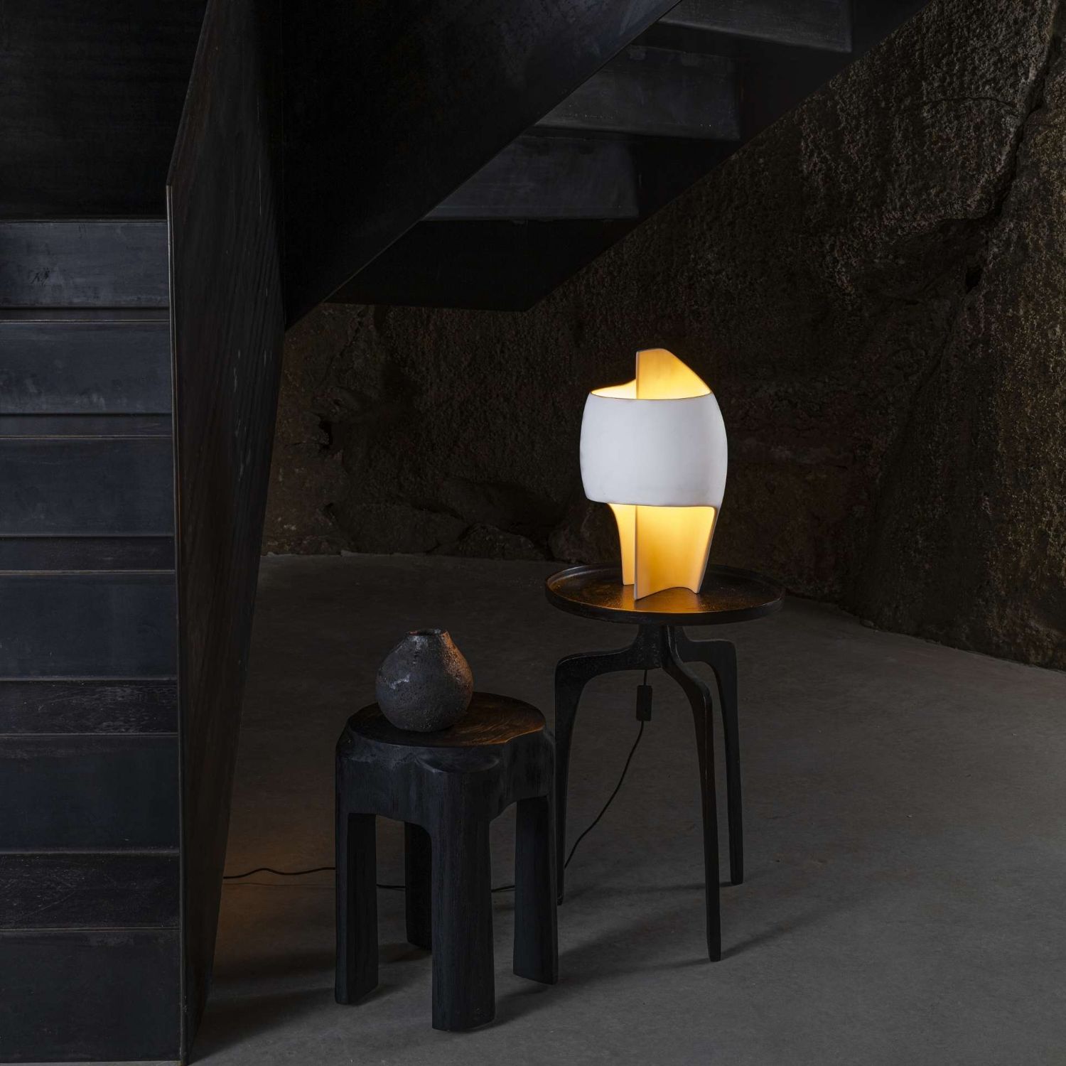 DCW - Lampe B Tischleuchte weiß