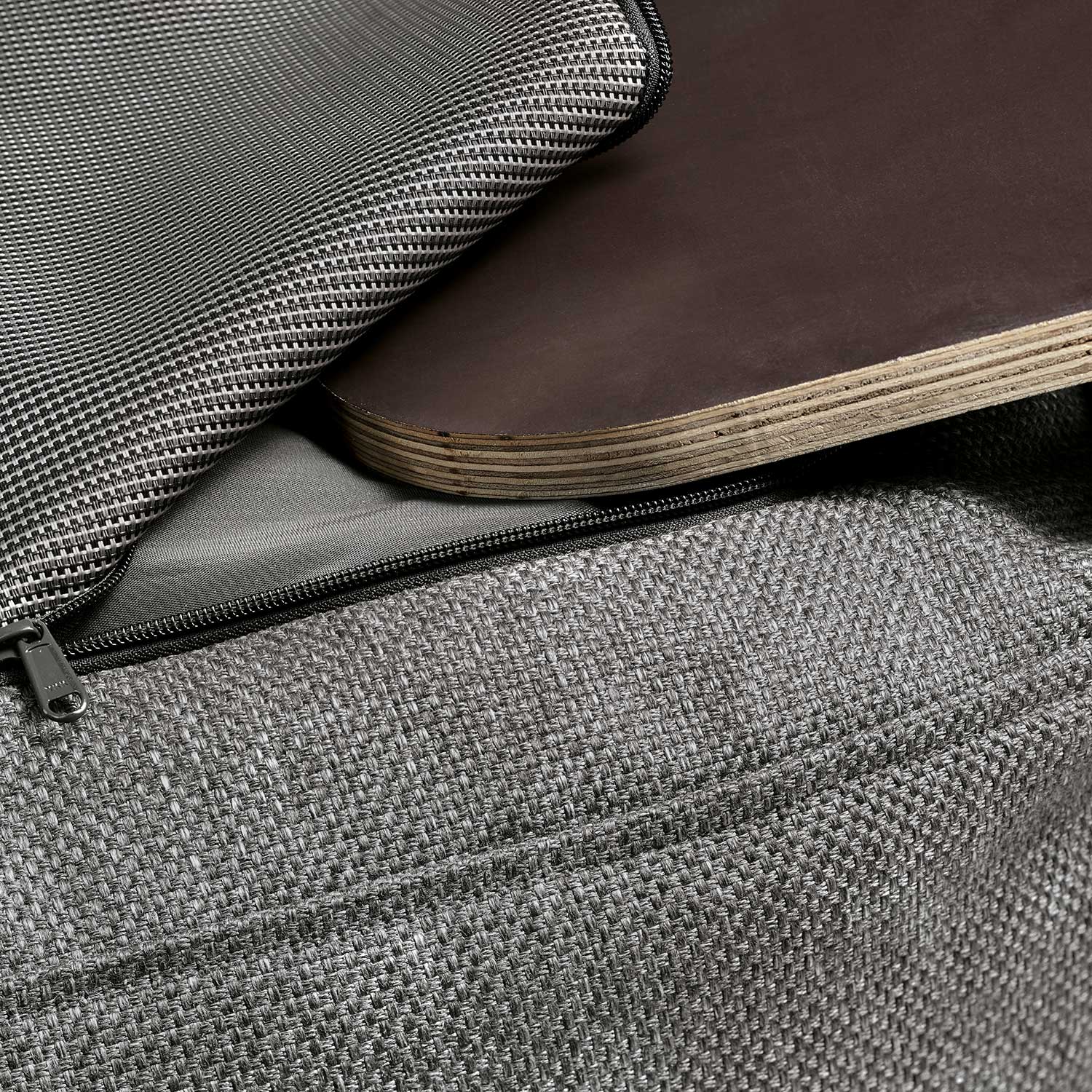 einlegen der bodenplatte grow blomus 82470