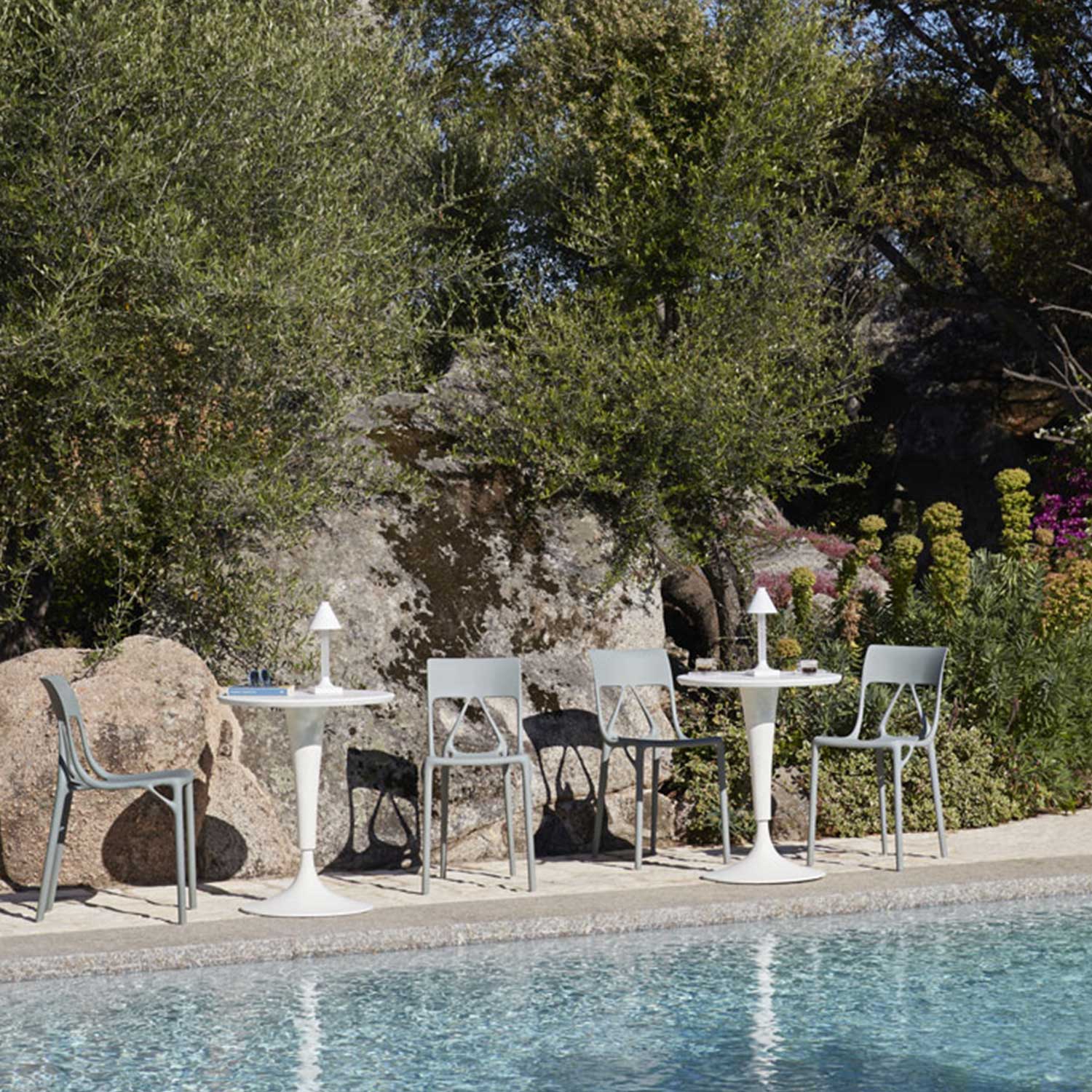 Kartell - A.I. light Stuhl hellbraun