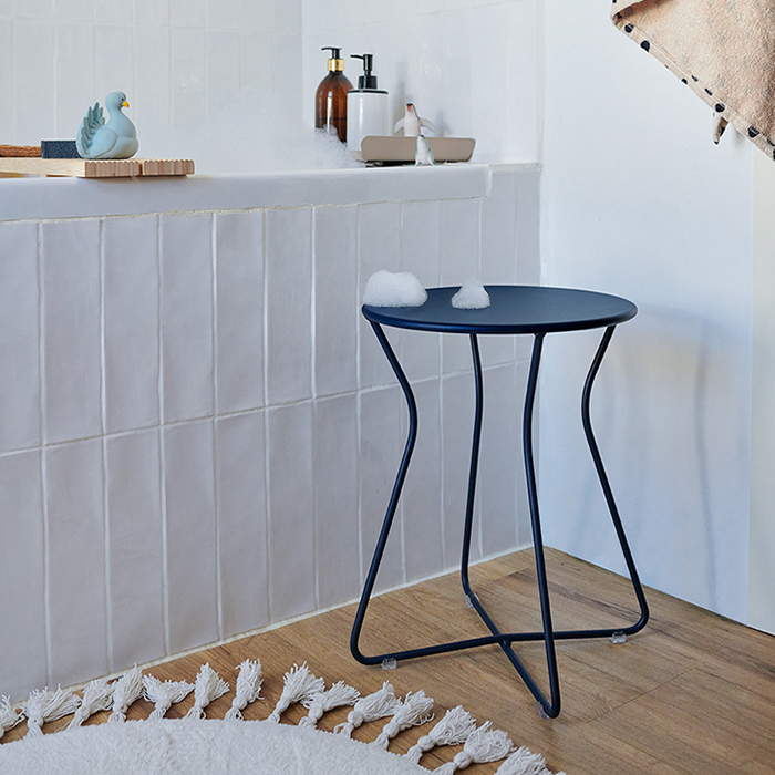 cocotte hocker fermob im bad 88520