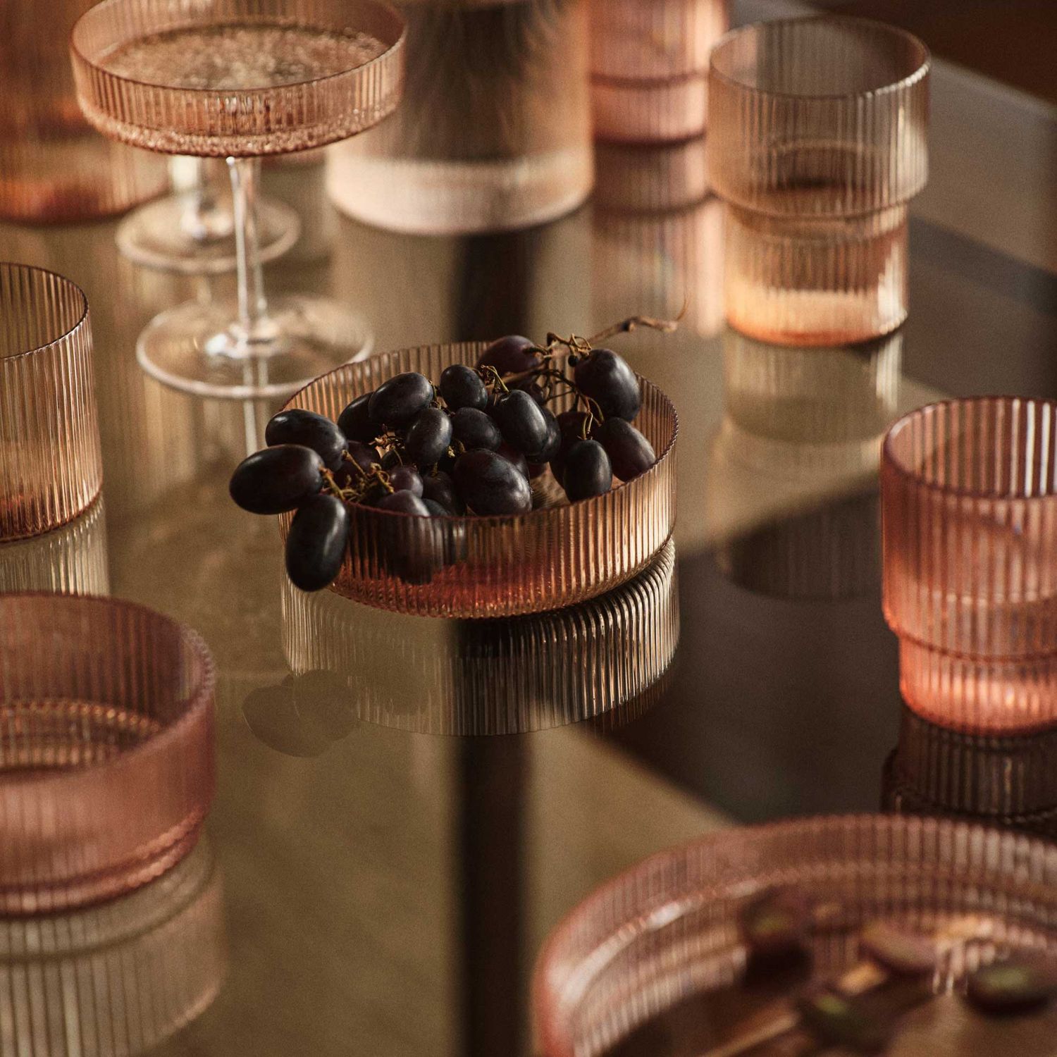Ferm Living - Ripple 4-er Set Servierschüsseln blush