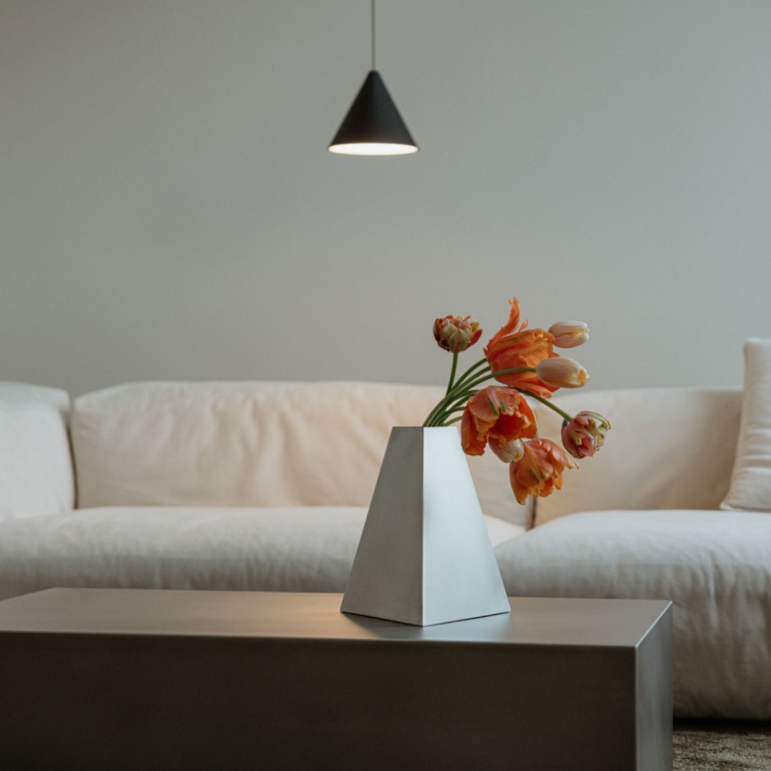 Metallbude - Raw V Vase edelstahl