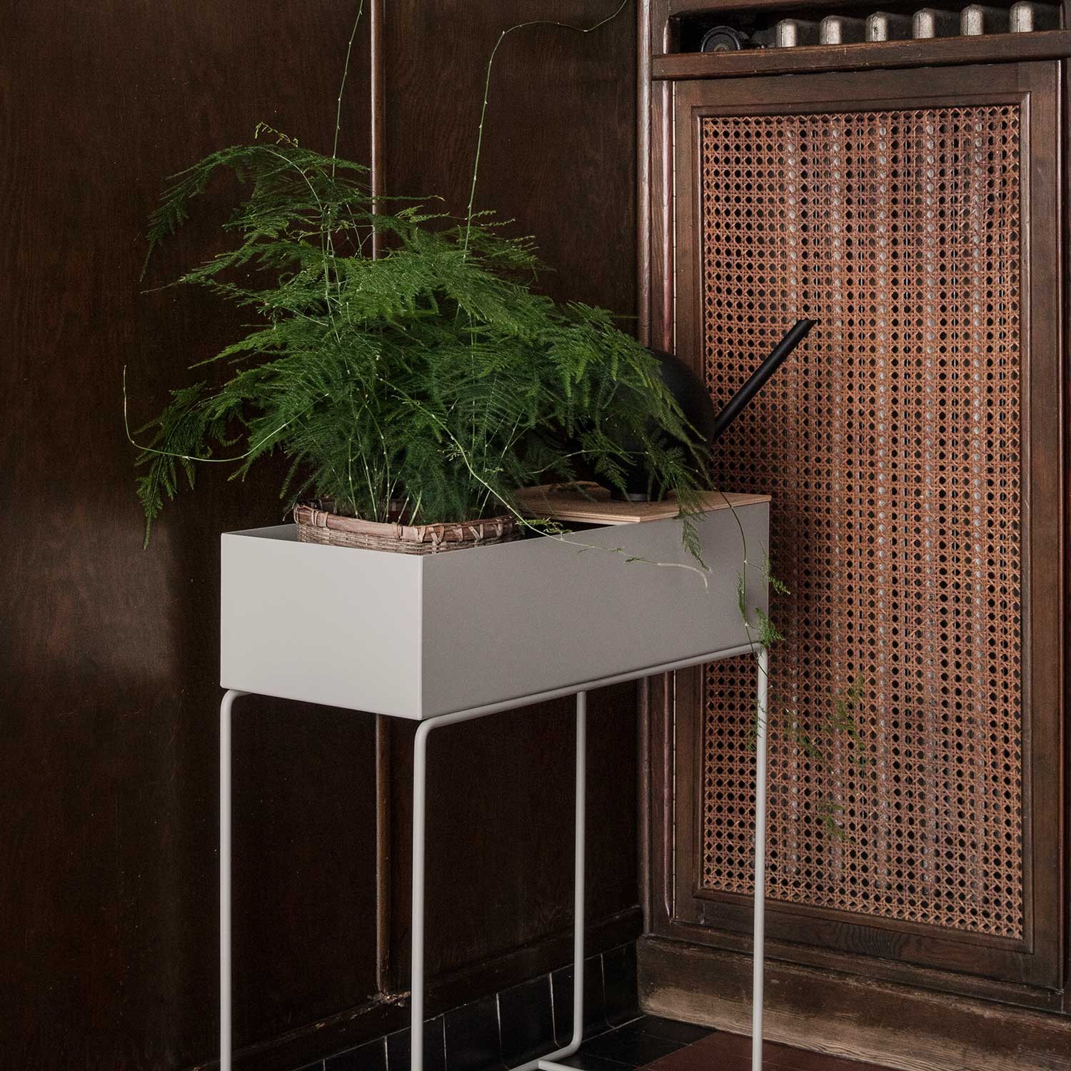 ferm living Tray for plant box oak 2