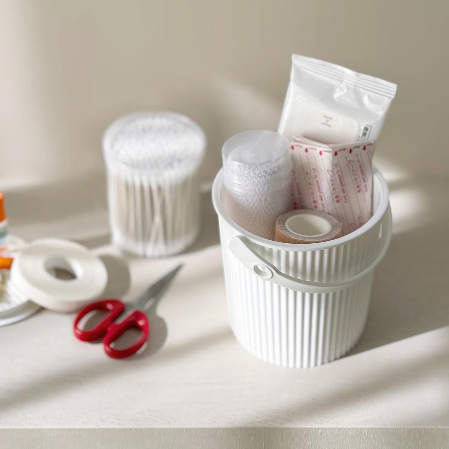 Hachiman - Omnioutil Eimer mit Deckel 0,7 l purple