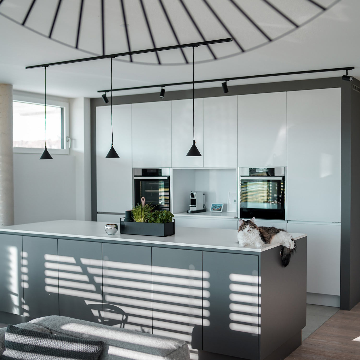 ferm living plant box small schwarz black 63941