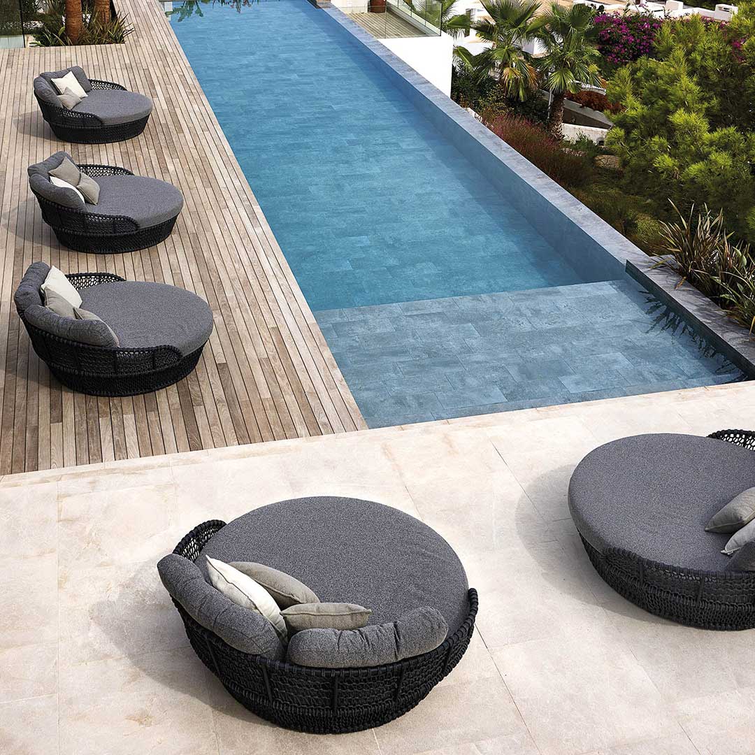 cane line ocean daybed dark grey pool ambiente 89369
