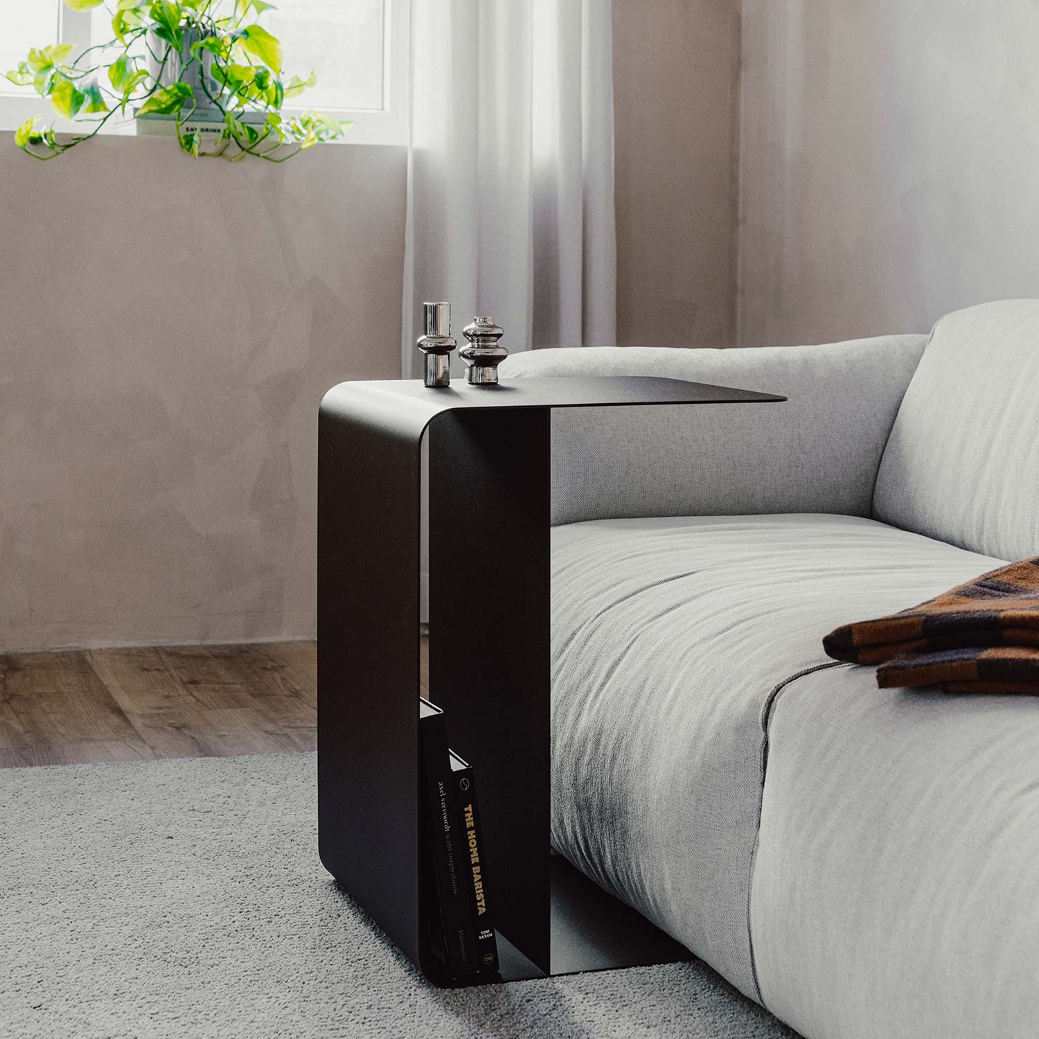 Metallbude - Cosmo Beistelltisch schwarz