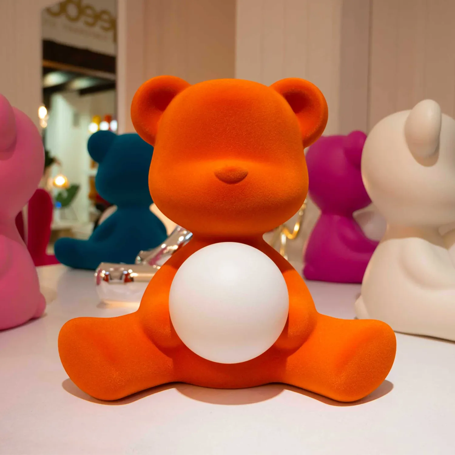 Qeeboo - Teddy Girl Leuchte Velvet Finish orange