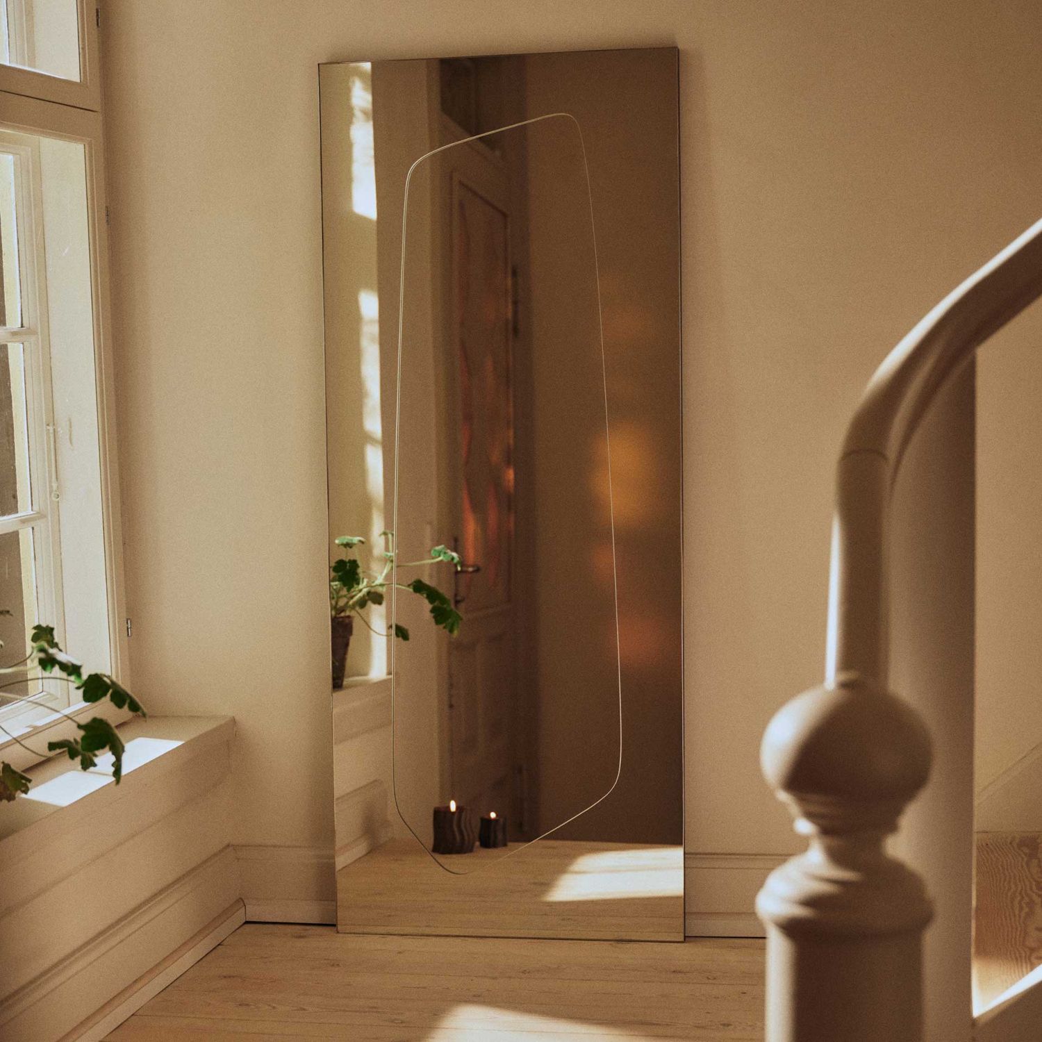 Ferm Living - Folia chrom Spiegel  H 135 cm